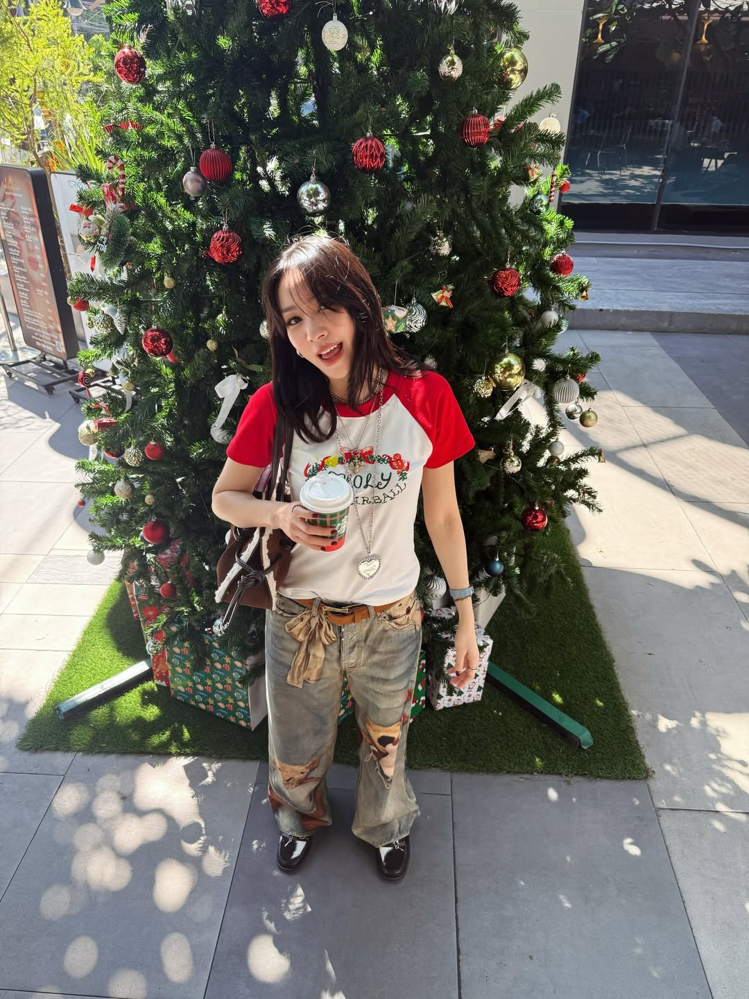 โฟร์ - ศกลรัตน์ วรอุไร