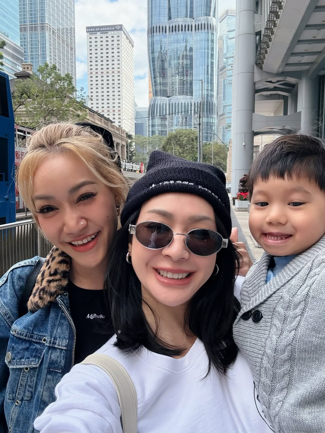 โฟร์ - ศกลรัตน์ วรอุไร