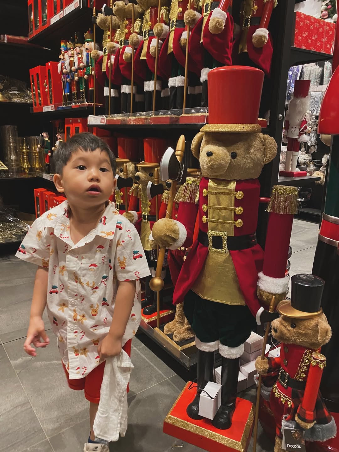 โฟร์ - ศกลรัตน์ วรอุไร