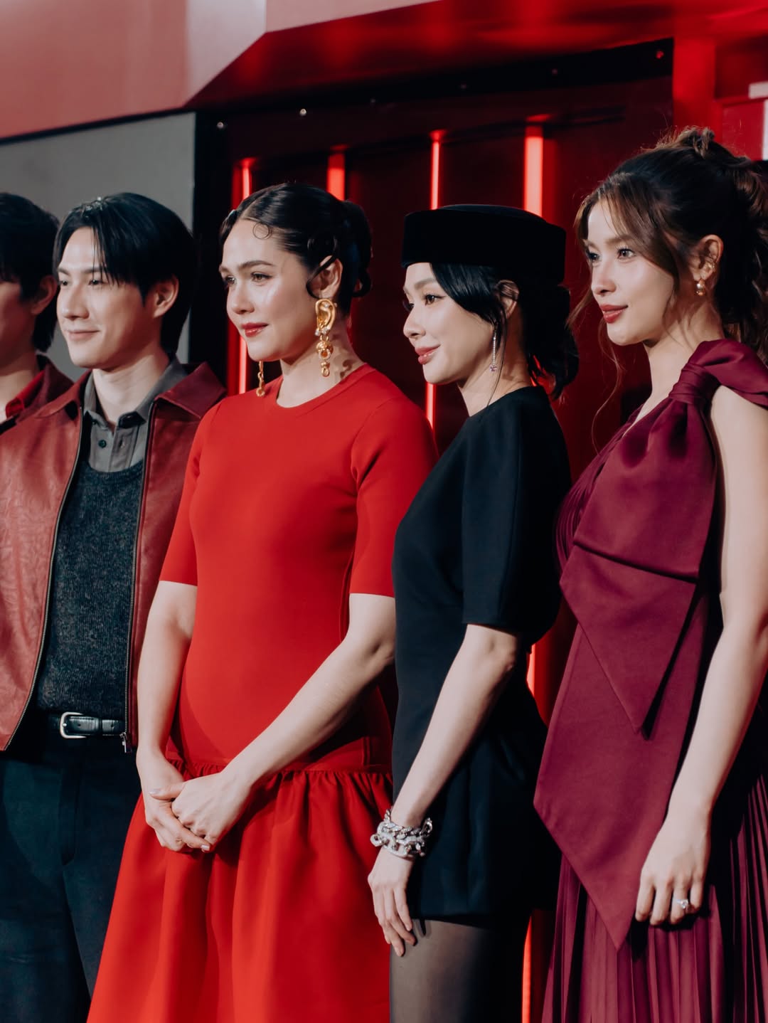 โฟร์ - ศกลรัตน์ วรอุไร