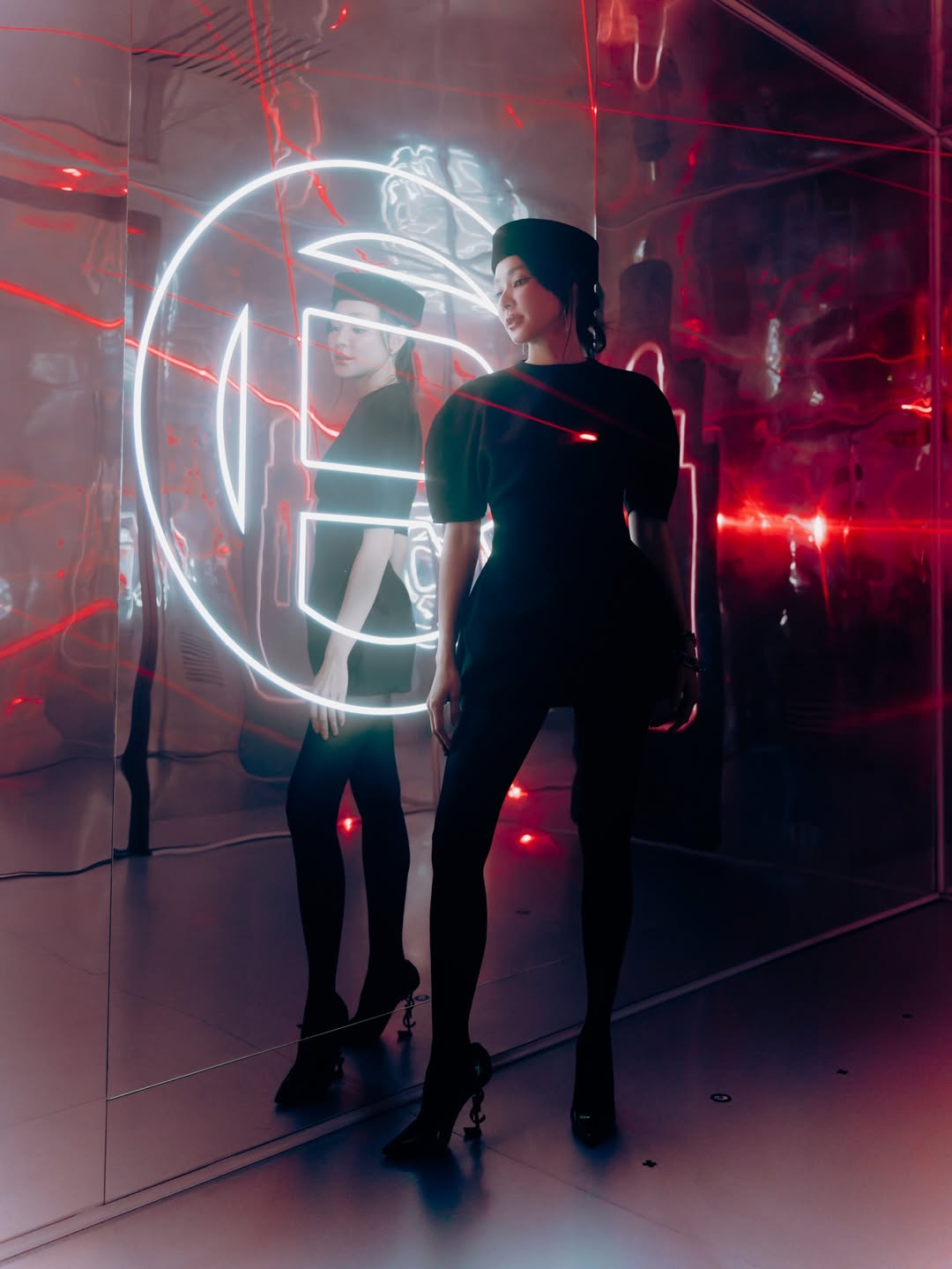 โฟร์ - ศกลรัตน์ วรอุไร