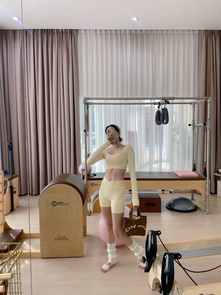 โฟร์ - ศกลรัตน์ วรอุไร