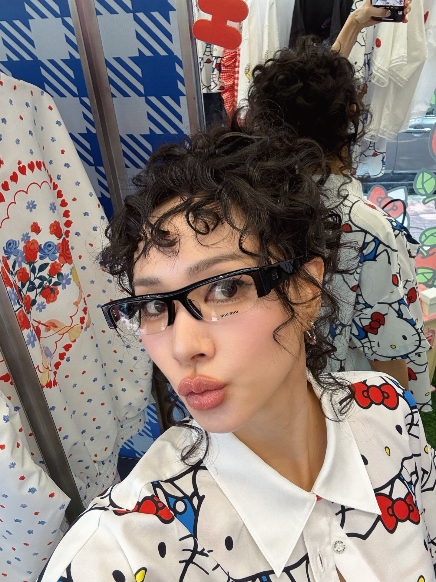 โฟร์ - ศกลรัตน์ วรอุไร