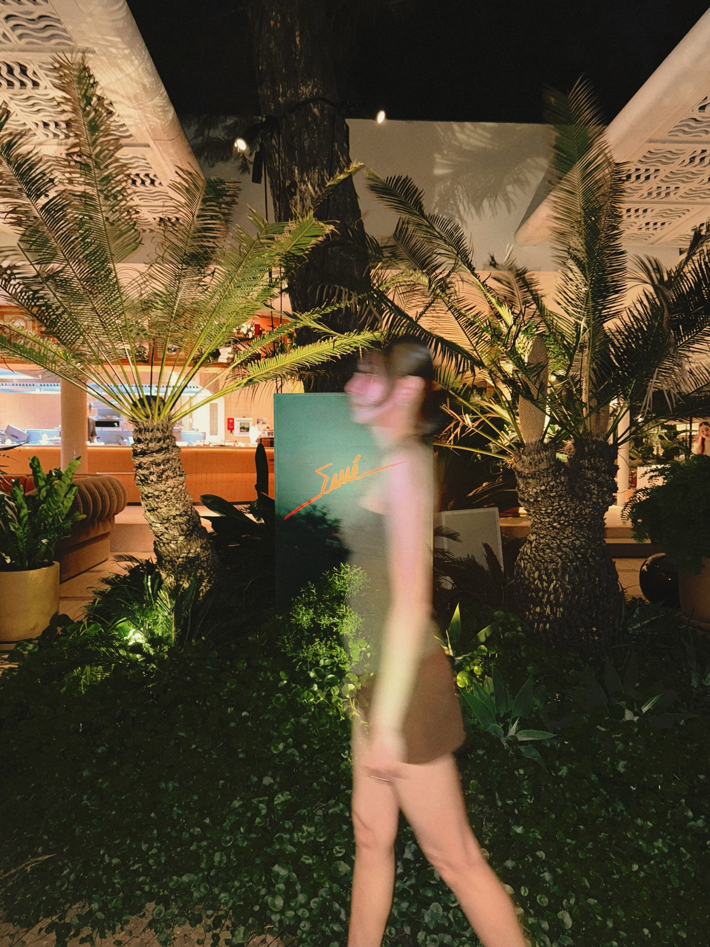 โฟร์ - ศกลรัตน์ วรอุไร