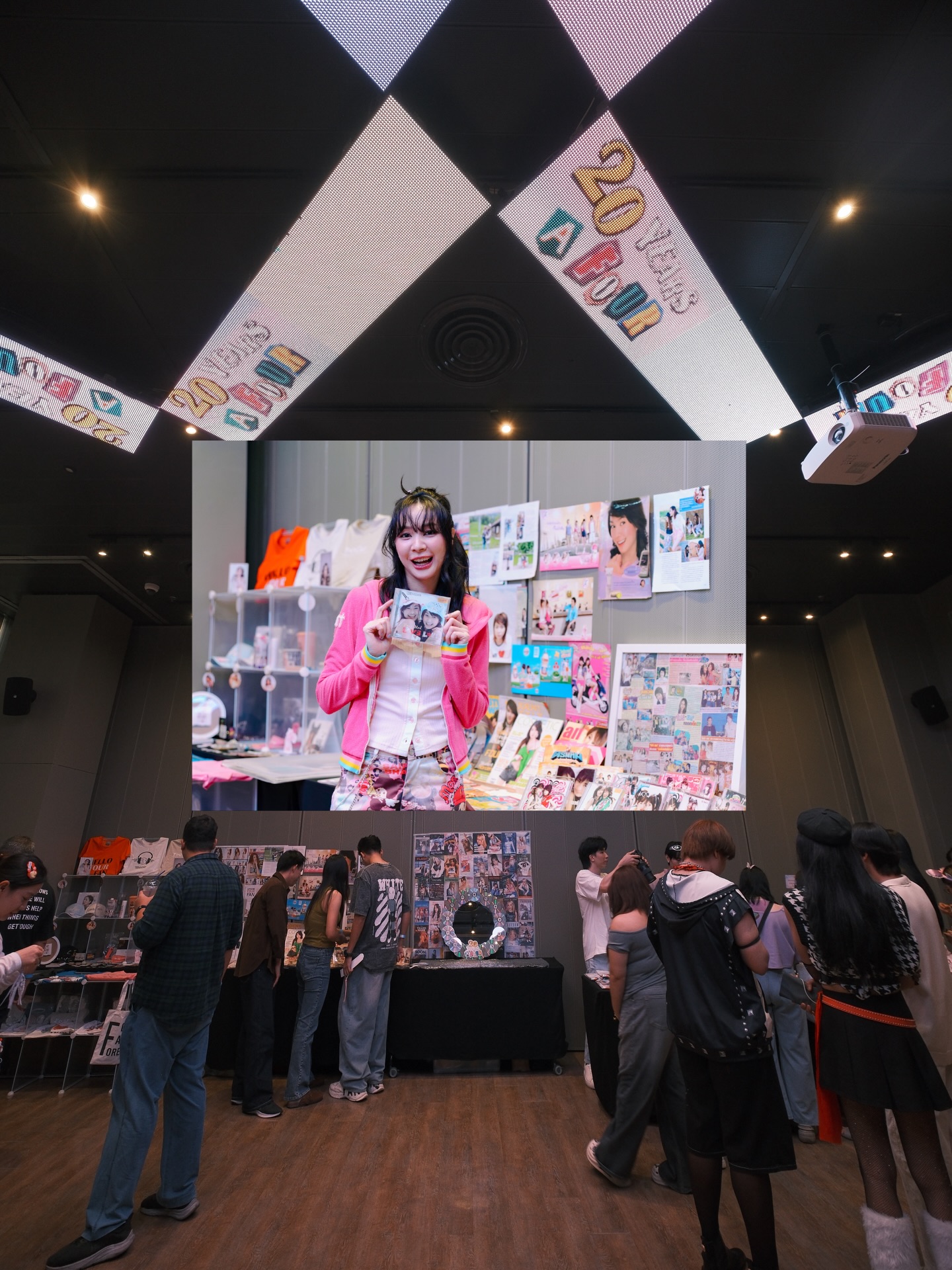 โฟร์ - ศกลรัตน์ วรอุไร