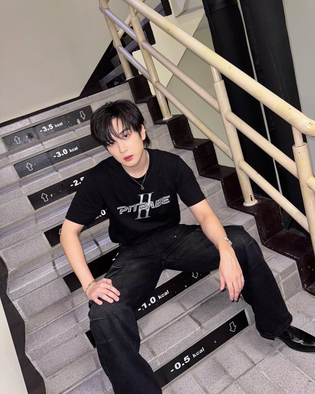 ภณ - ธนภณ เอี่ยมกำชัย