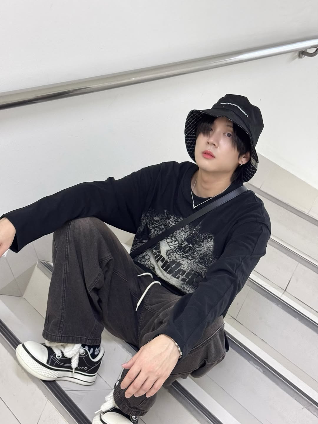 ภณ - ธนภณ เอี่ยมกำชัย