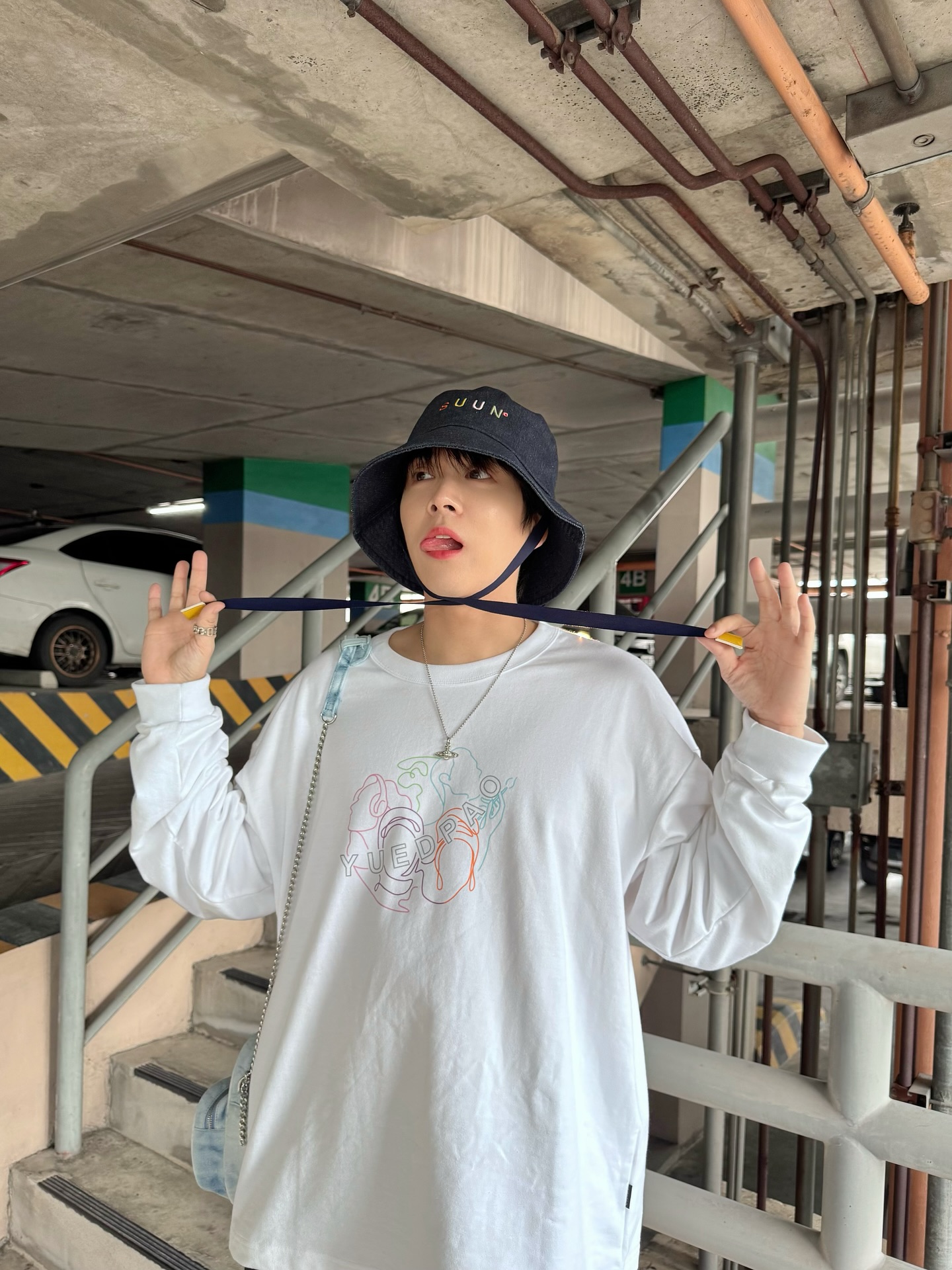 ภณ - ธนภณ เอี่ยมกำชัย