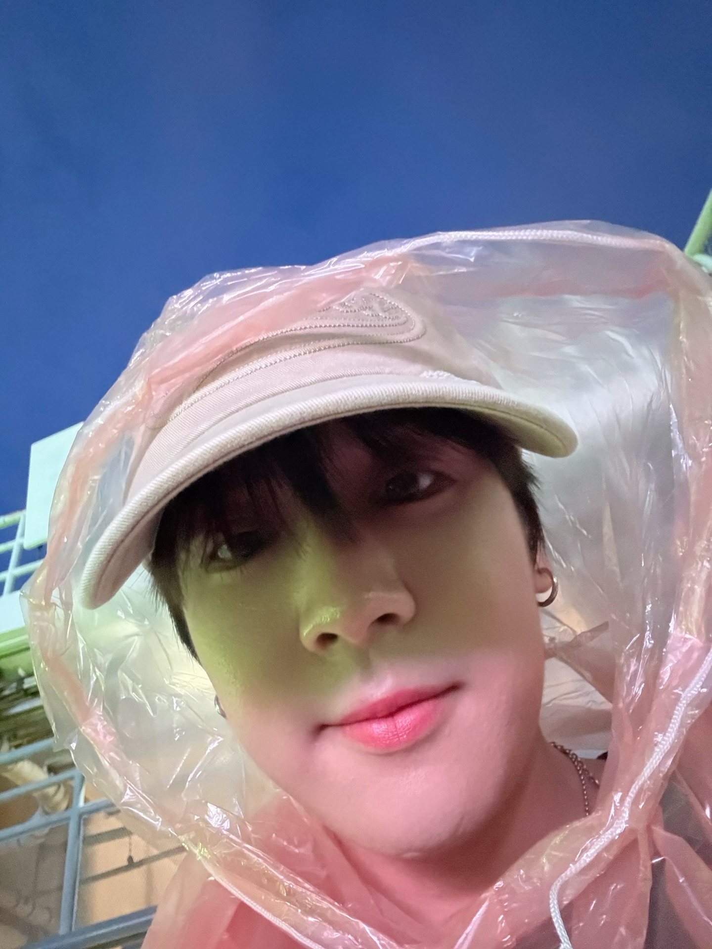 ภณ - ธนภณ เอี่ยมกำชัย