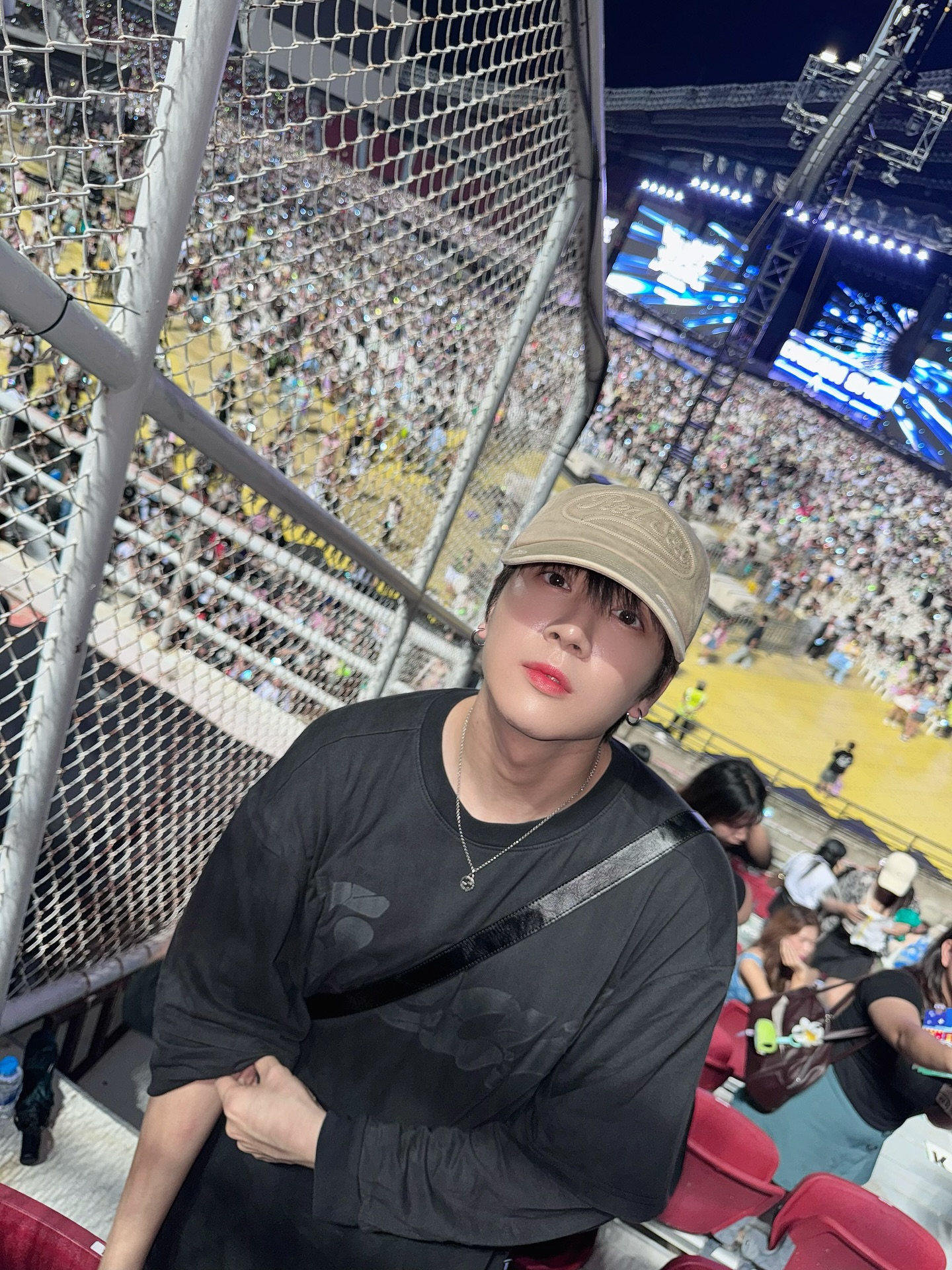 ภณ - ธนภณ เอี่ยมกำชัย