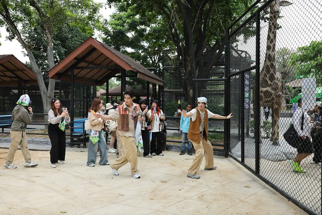 ภณ - ธนภณ เอี่ยมกำชัย