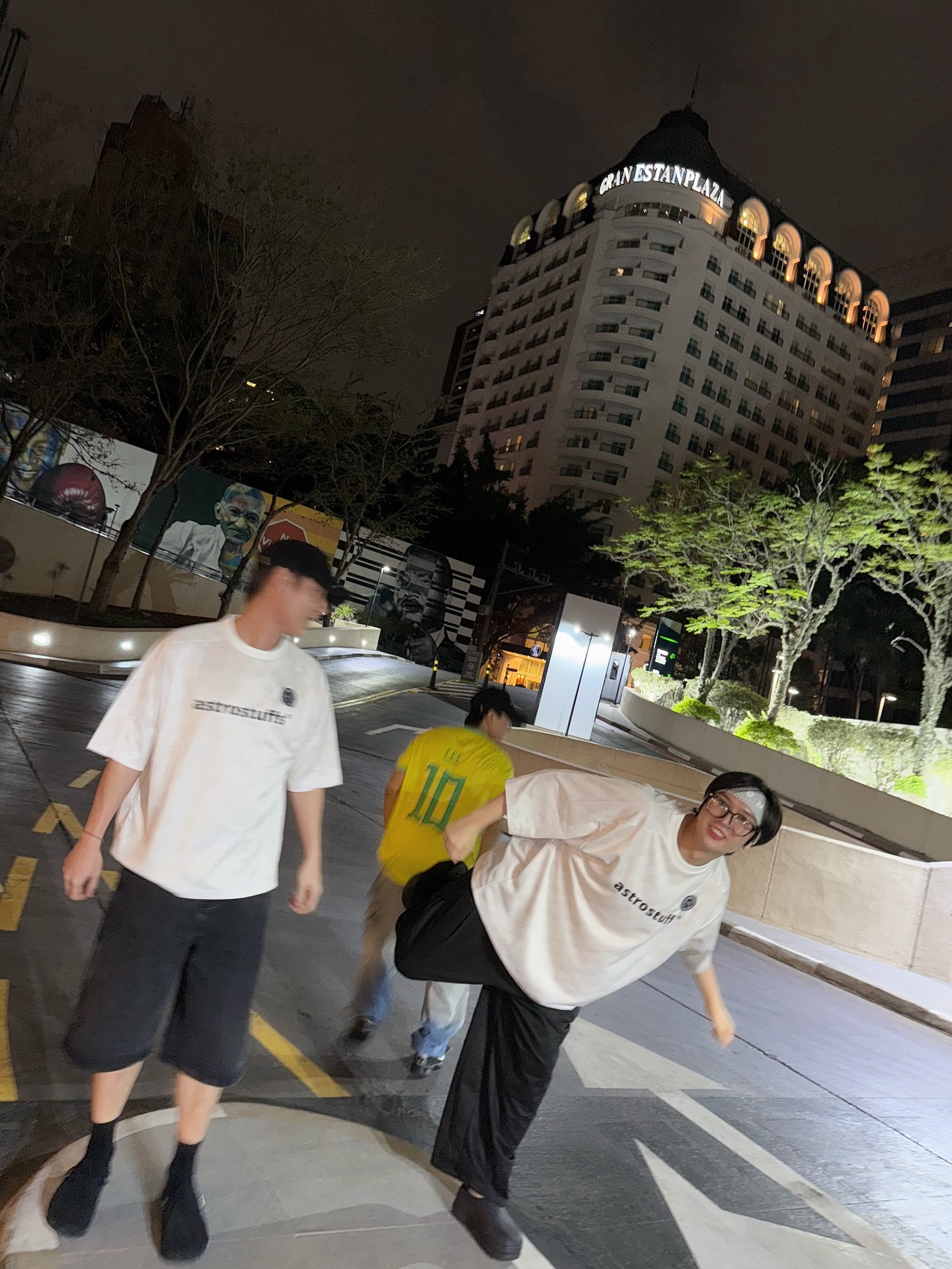 ภณ - ธนภณ เอี่ยมกำชัย