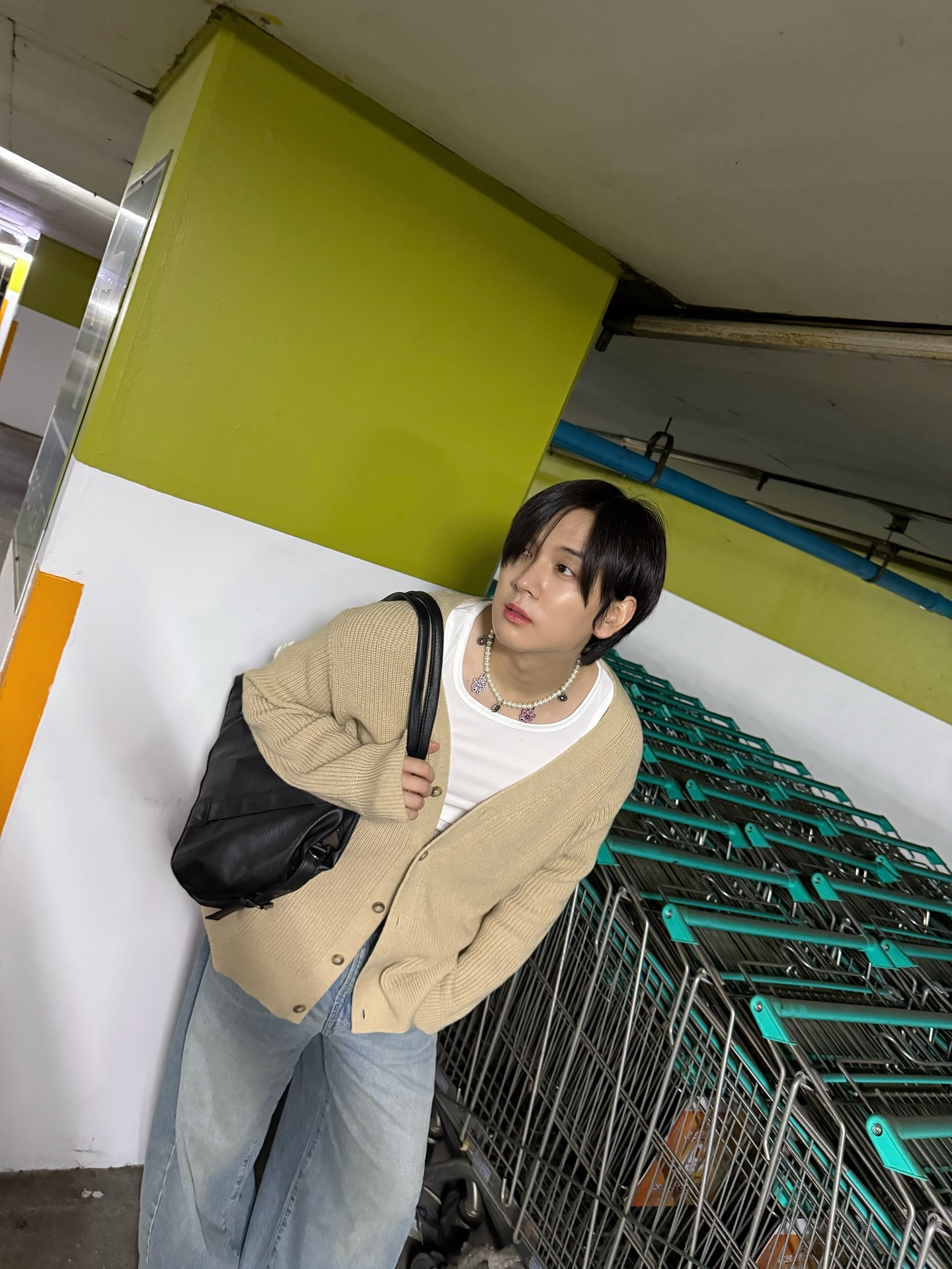 ภณ - ธนภณ เอี่ยมกำชัย