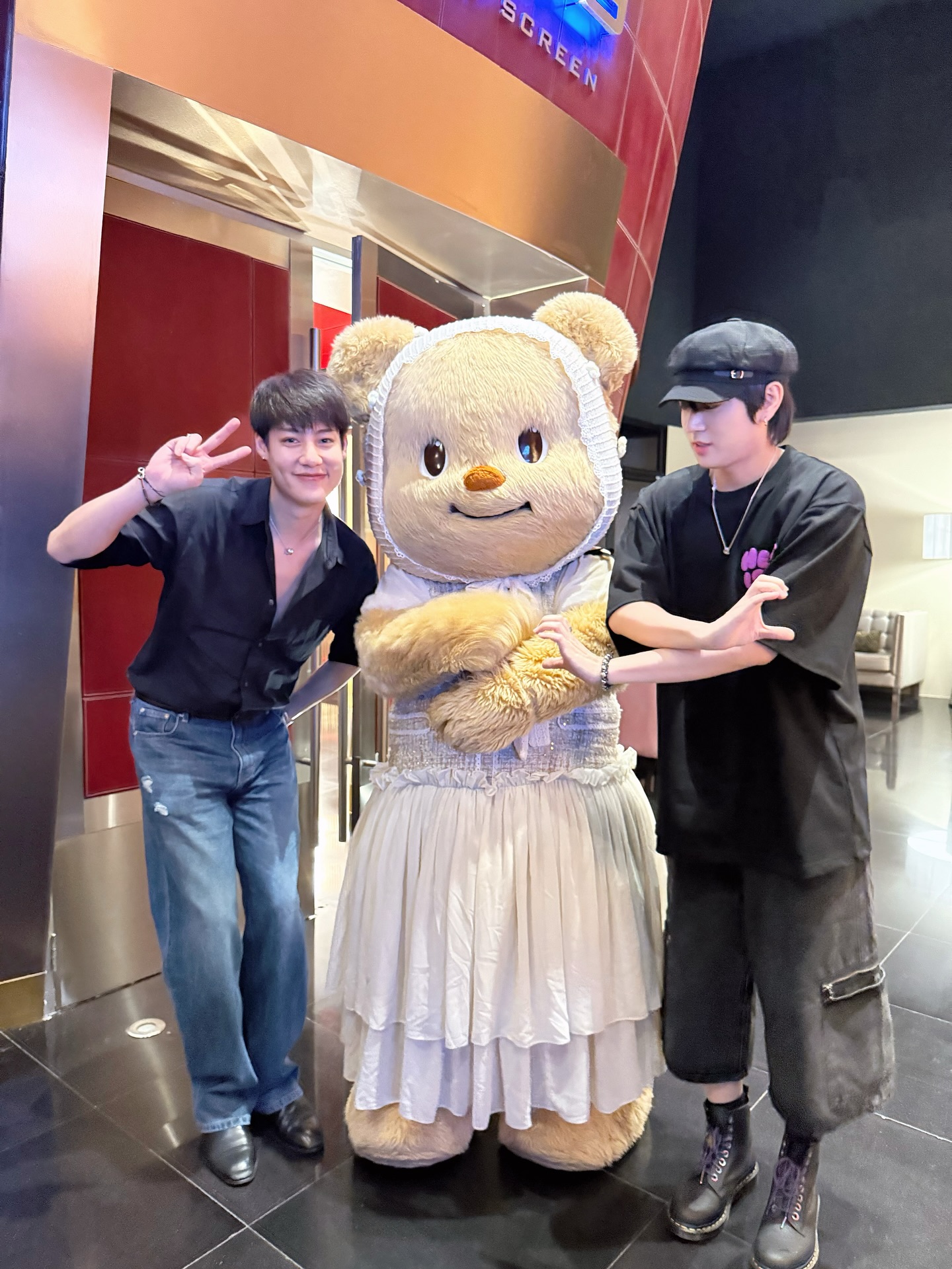 ภณ - ธนภณ เอี่ยมกำชัย