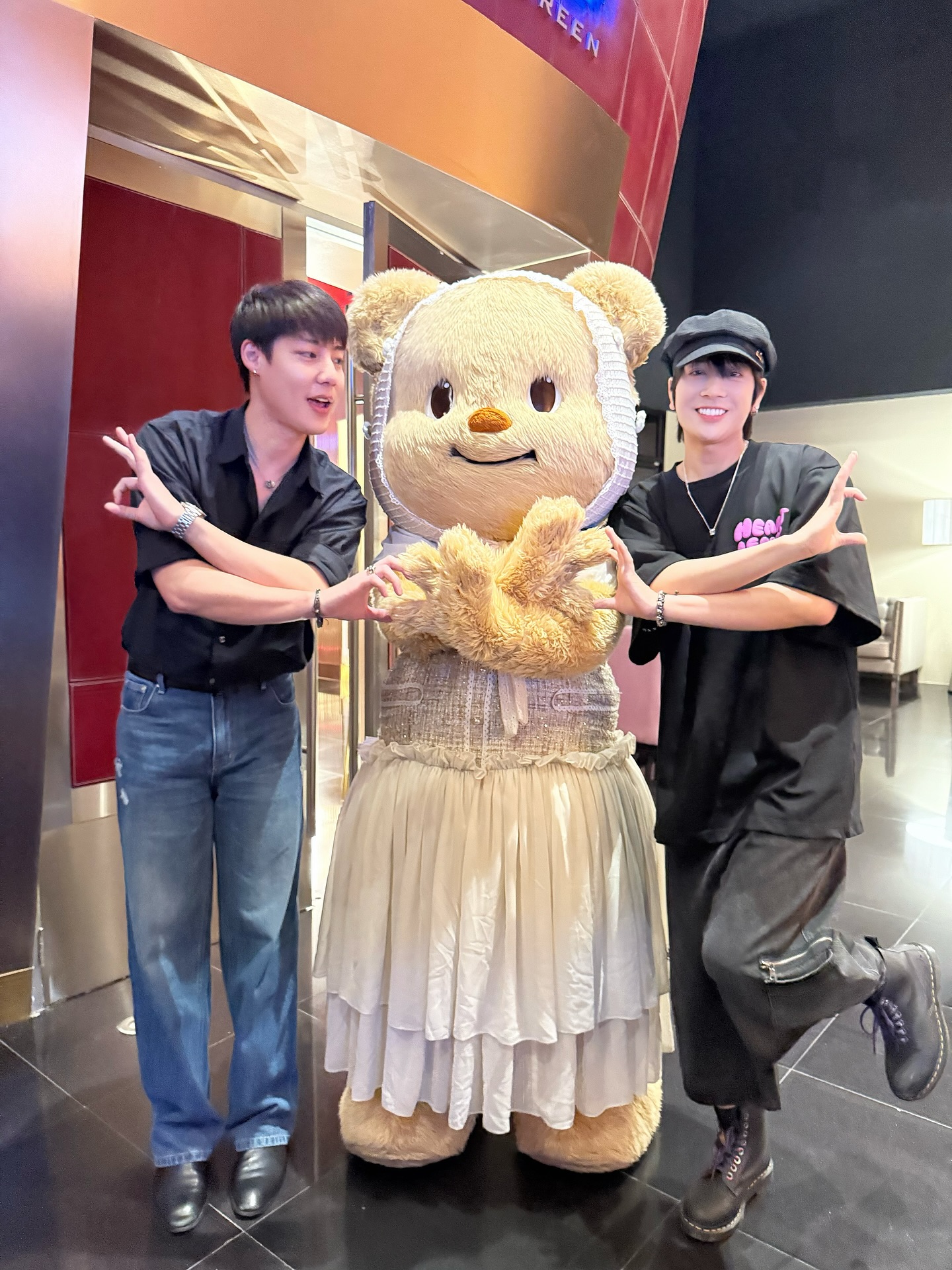 ภณ - ธนภณ เอี่ยมกำชัย