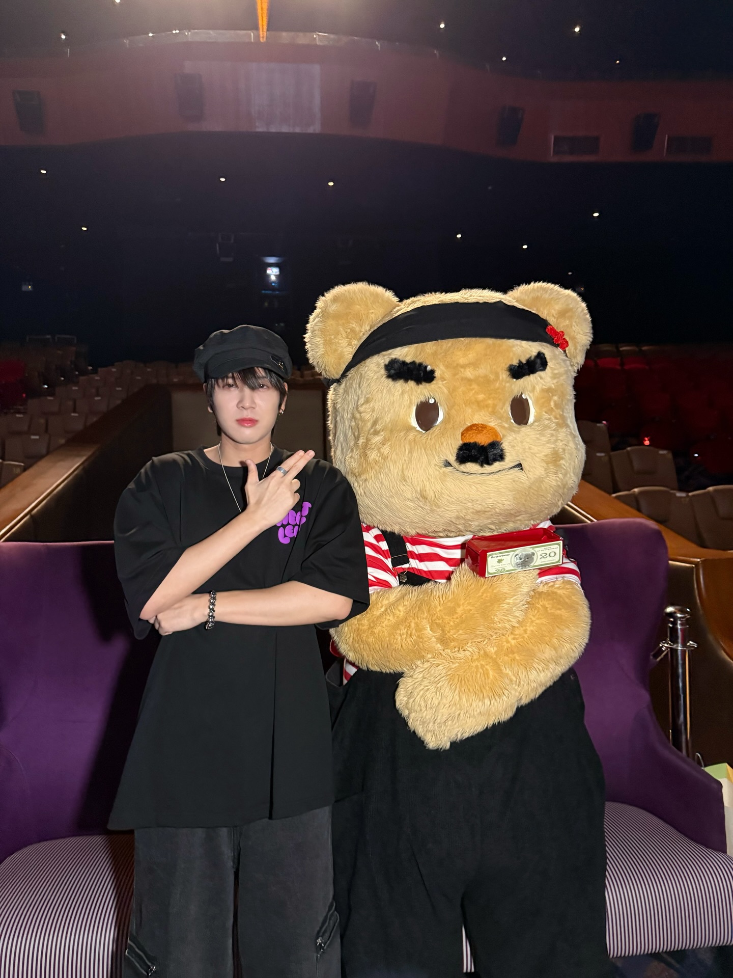 ภณ - ธนภณ เอี่ยมกำชัย