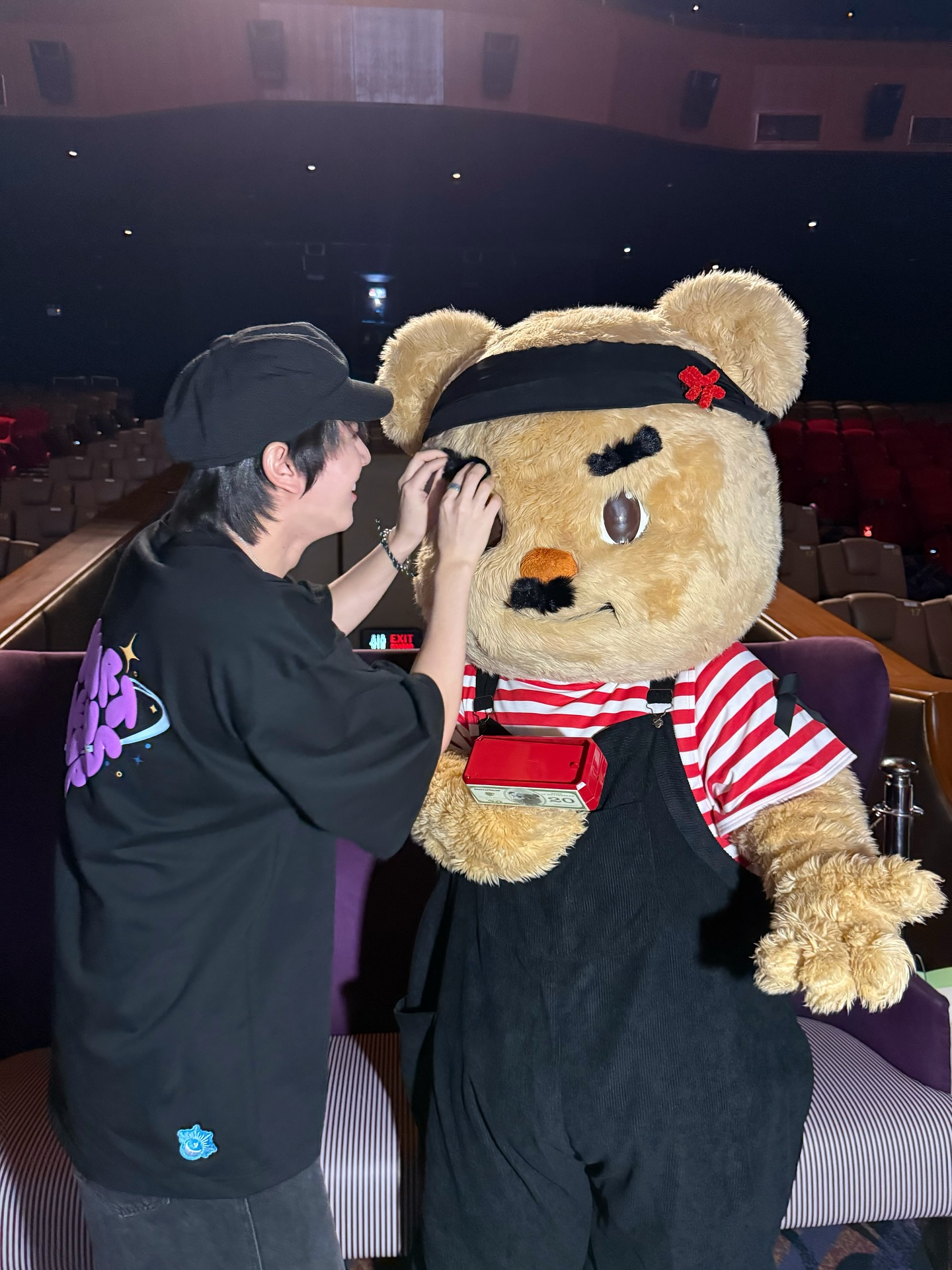 ภณ - ธนภณ เอี่ยมกำชัย