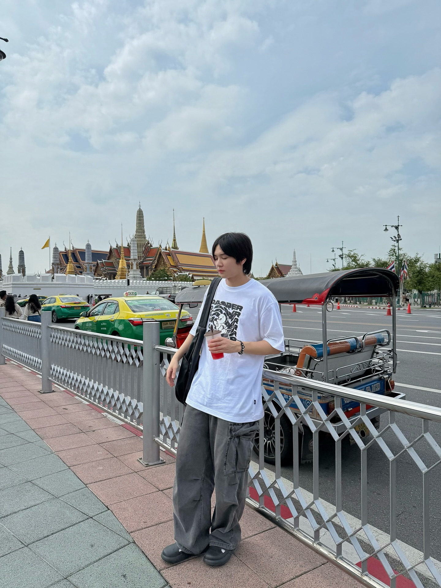 ภณ - ธนภณ เอี่ยมกำชัย