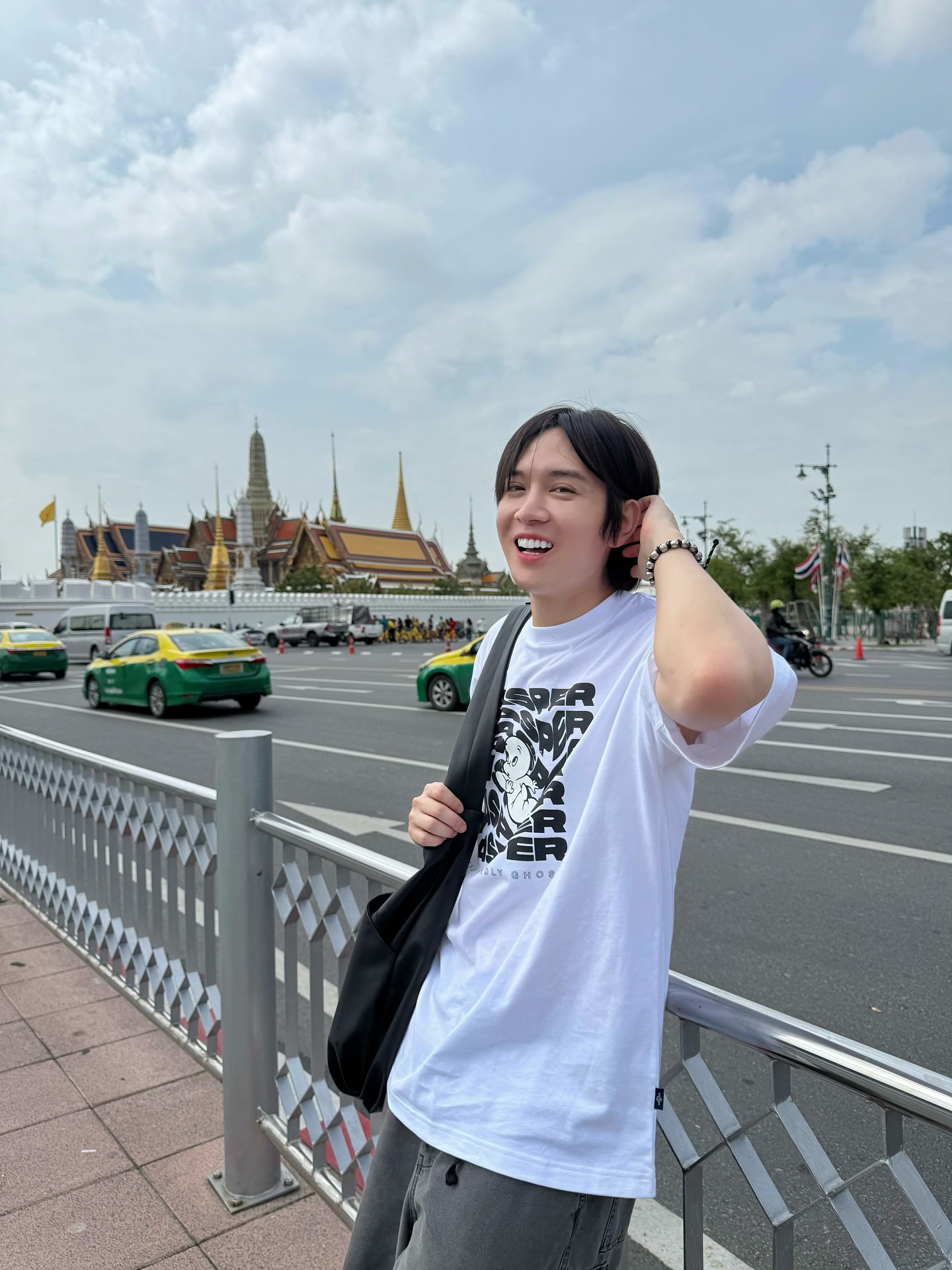 ภณ - ธนภณ เอี่ยมกำชัย