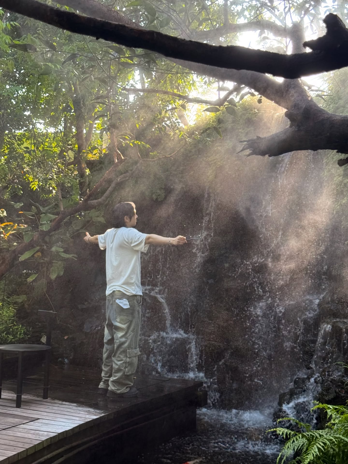 ภณ - ธนภณ เอี่ยมกำชัย