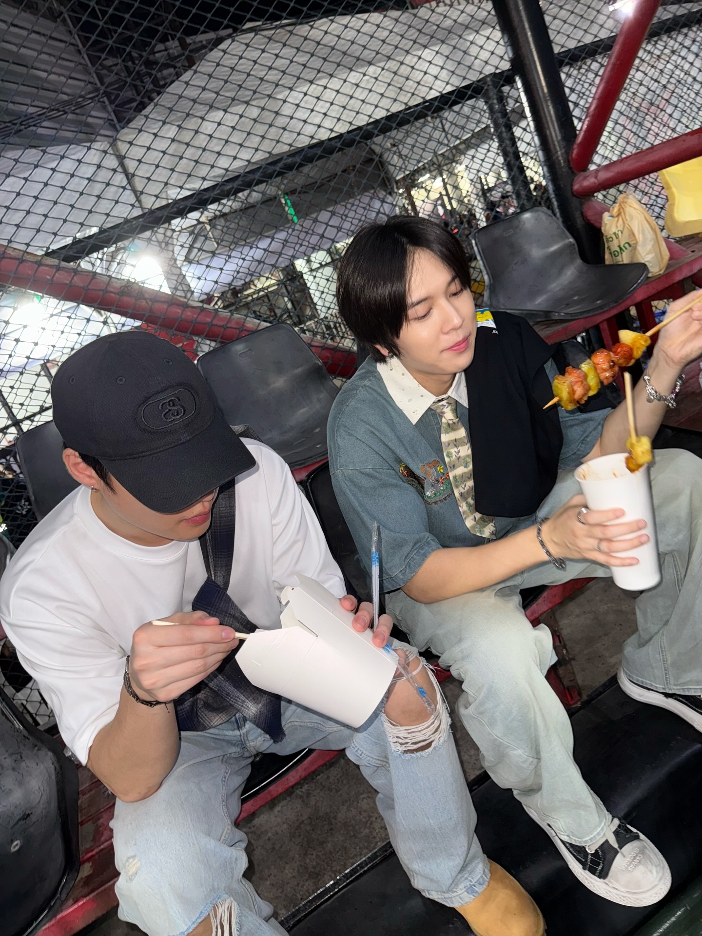 ภณ - ธนภณ เอี่ยมกำชัย