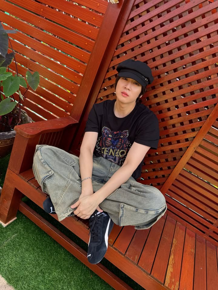 ภณ - ธนภณ เอี่ยมกำชัย