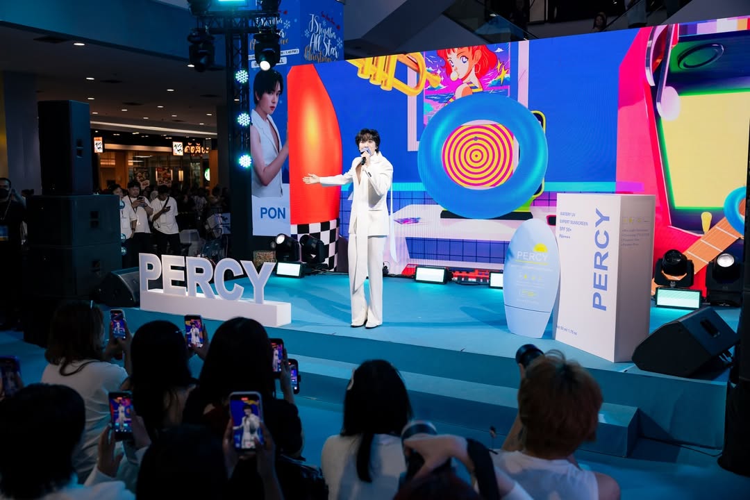 ภณ - ธนภณ เอี่ยมกำชัย