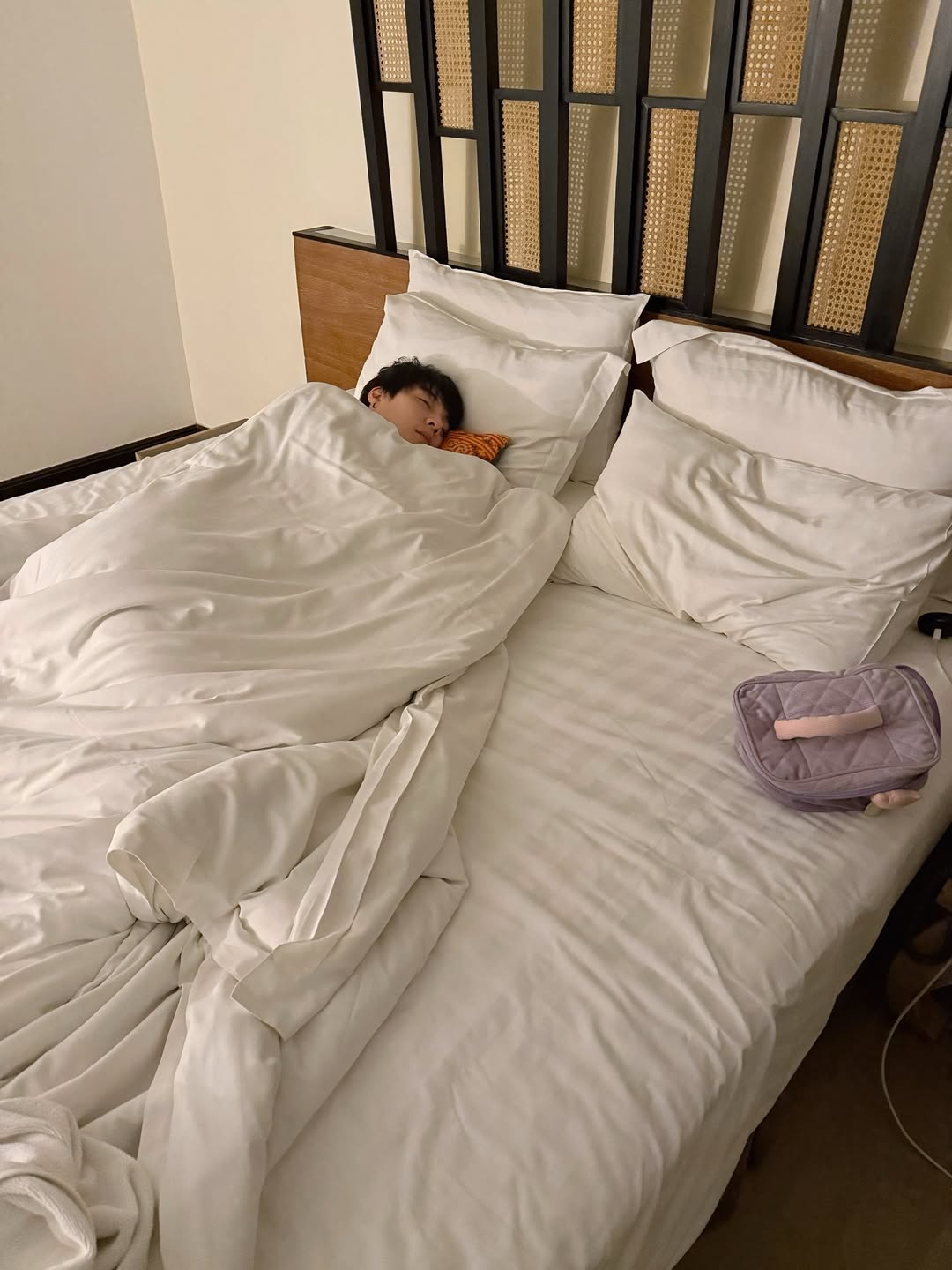 ภณ - ธนภณ เอี่ยมกำชัย