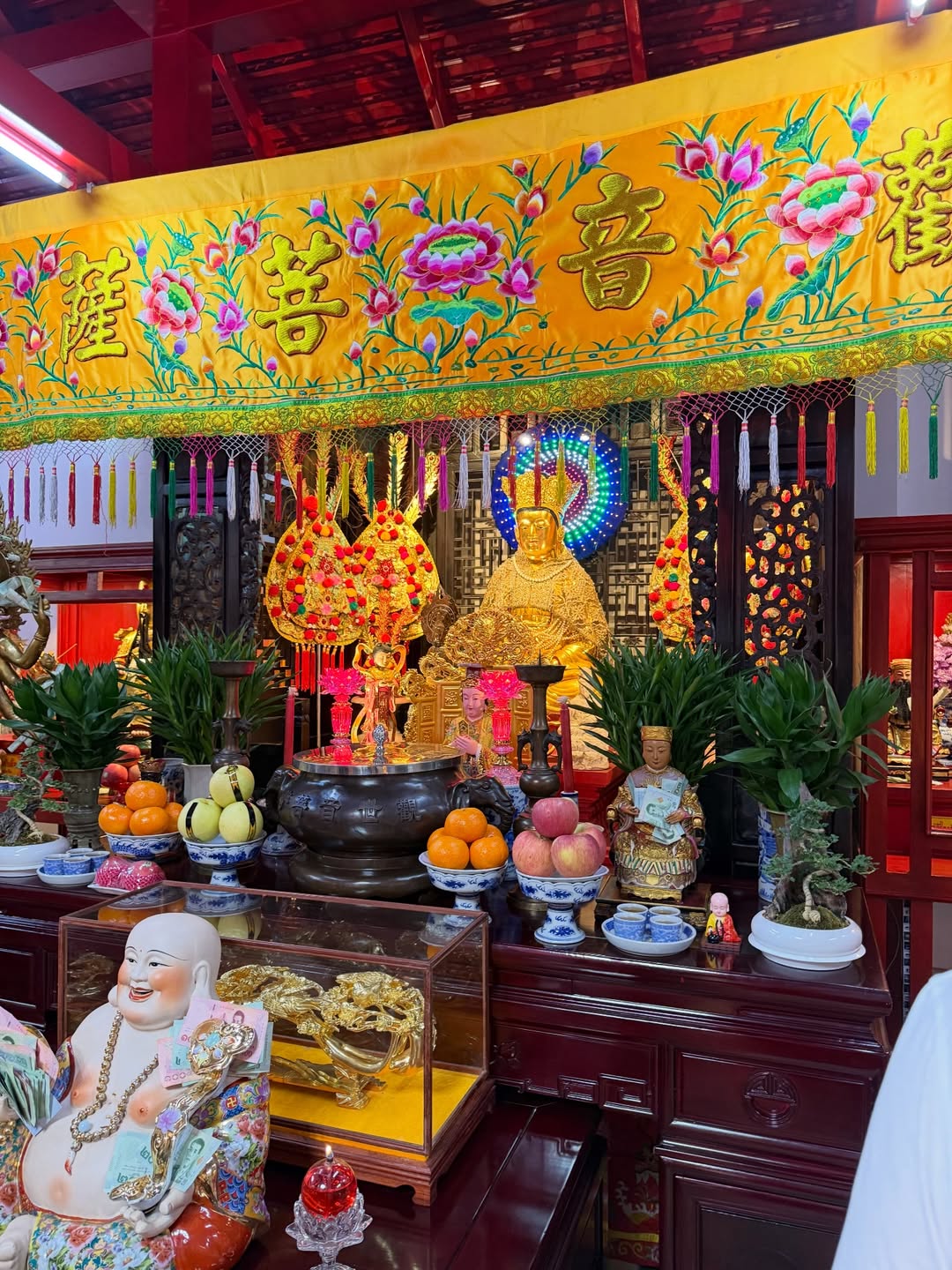 ภณ - ธนภณ เอี่ยมกำชัย