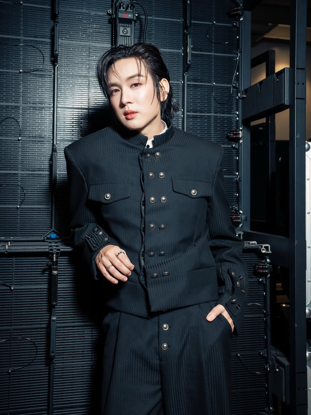 ภณ - ธนภณ เอี่ยมกำชัย