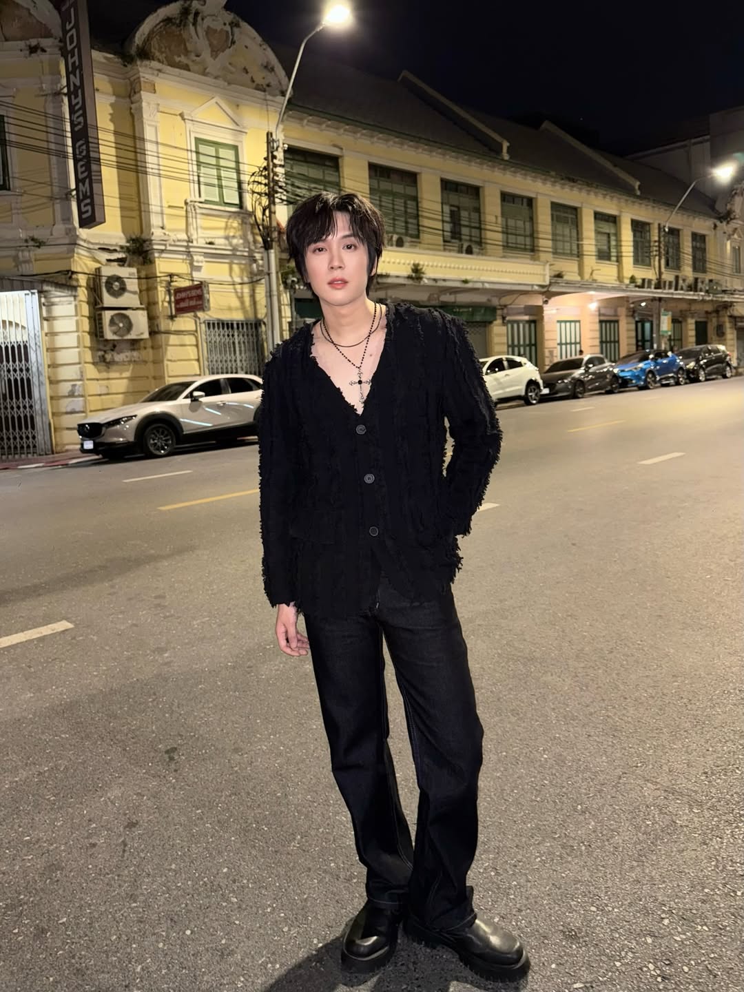 ภณ - ธนภณ เอี่ยมกำชัย