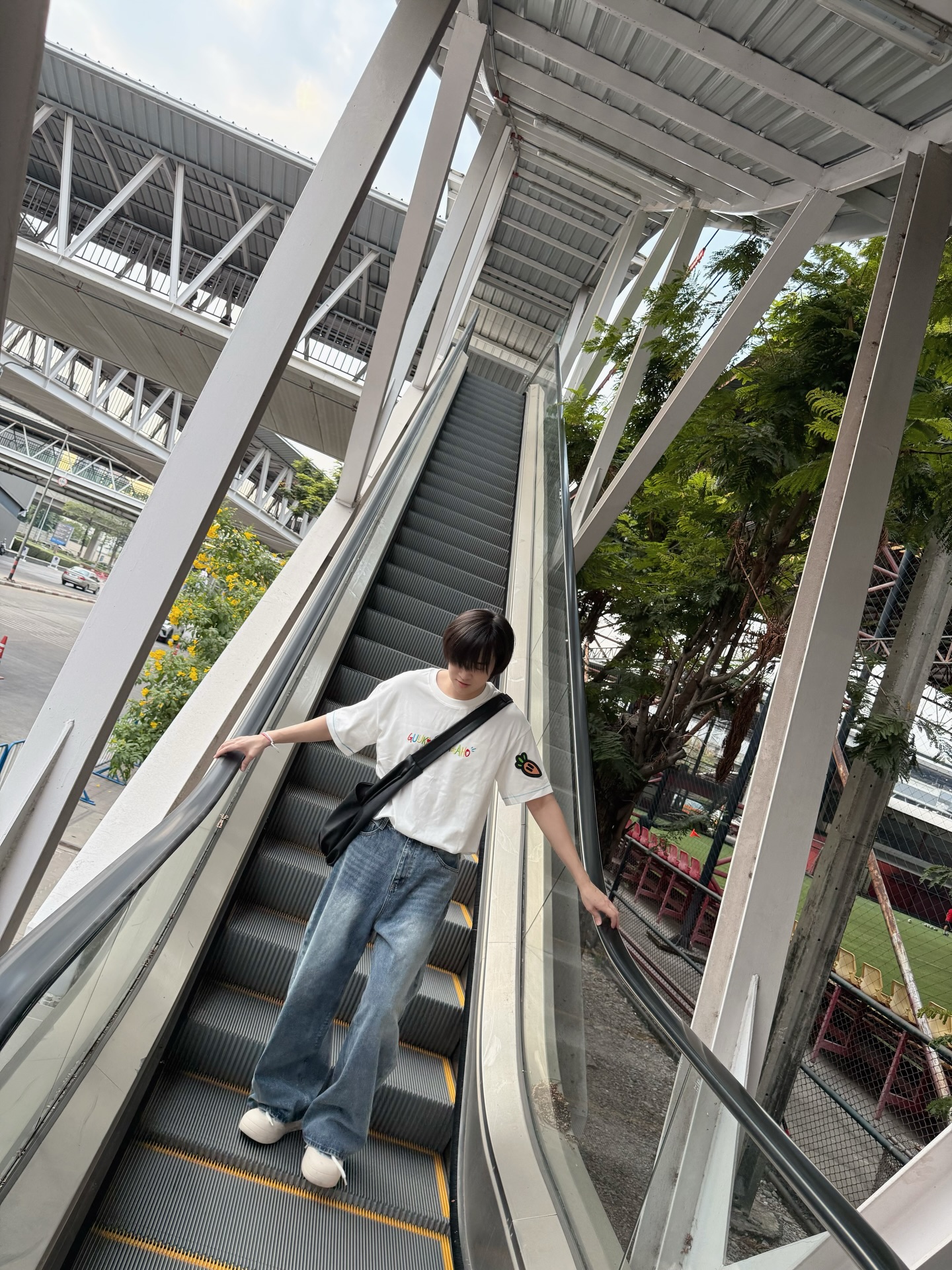 ภณ - ธนภณ เอี่ยมกำชัย