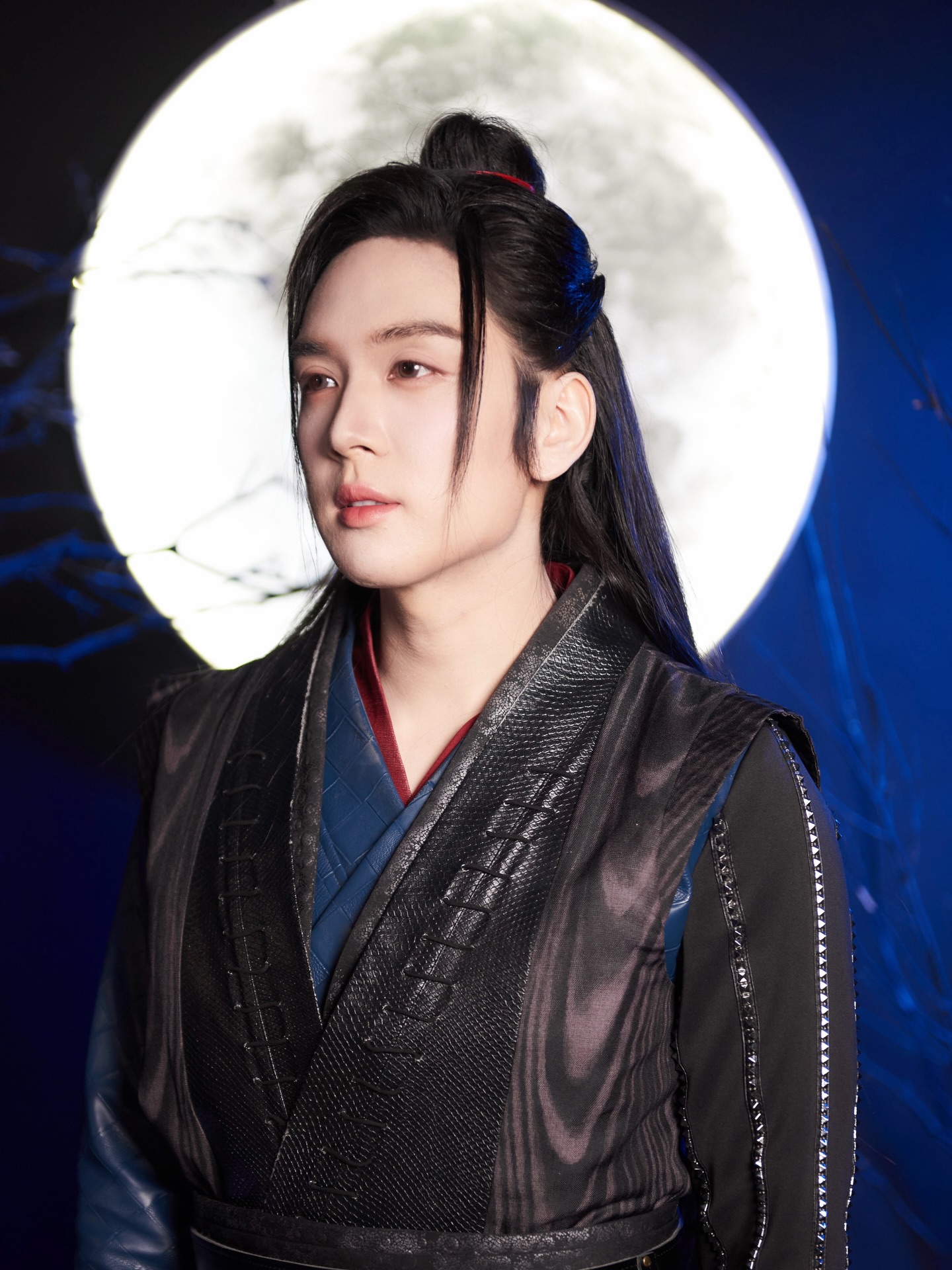 ภณ - ธนภณ เอี่ยมกำชัย