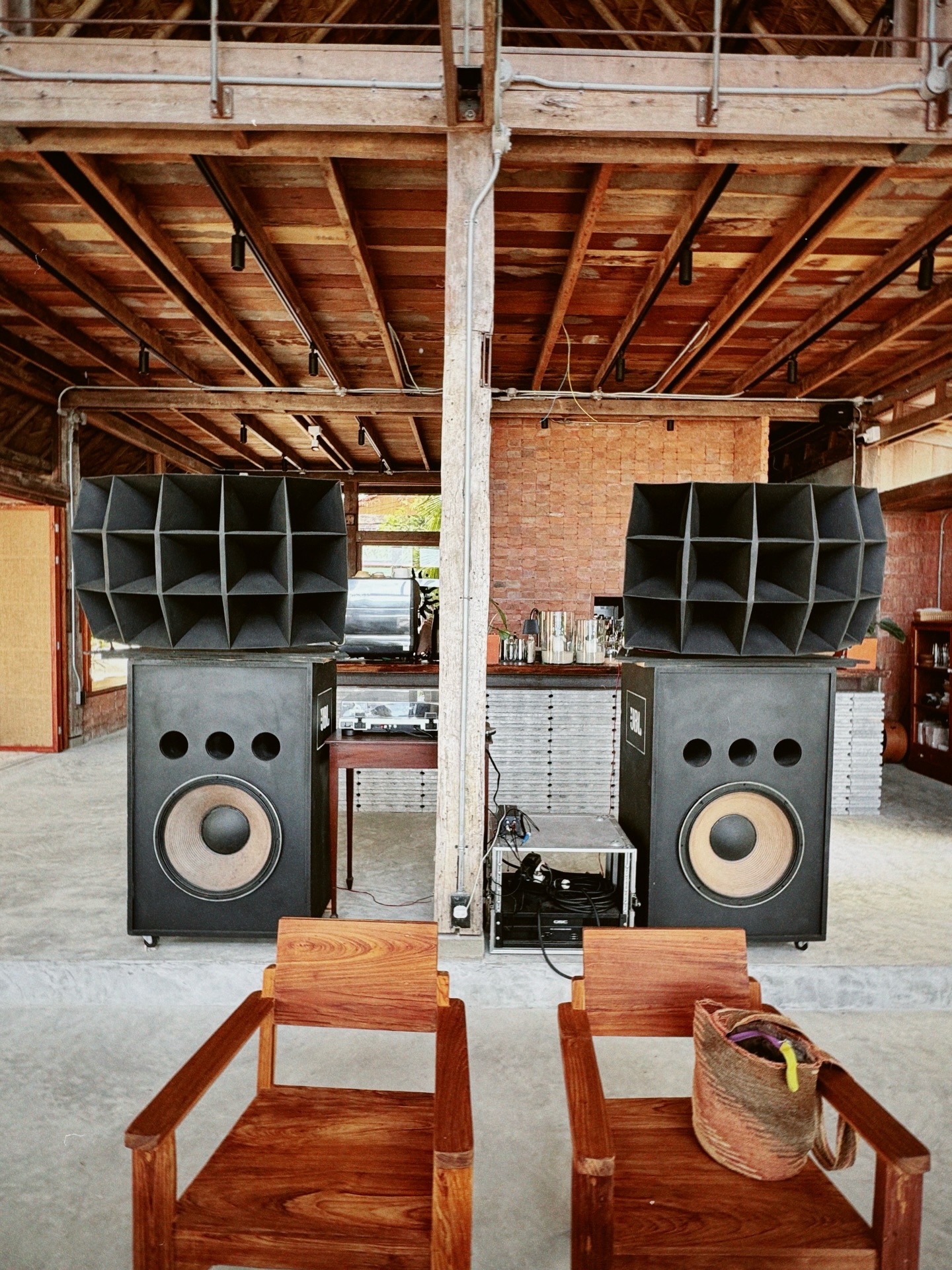 นท พนายางกูร