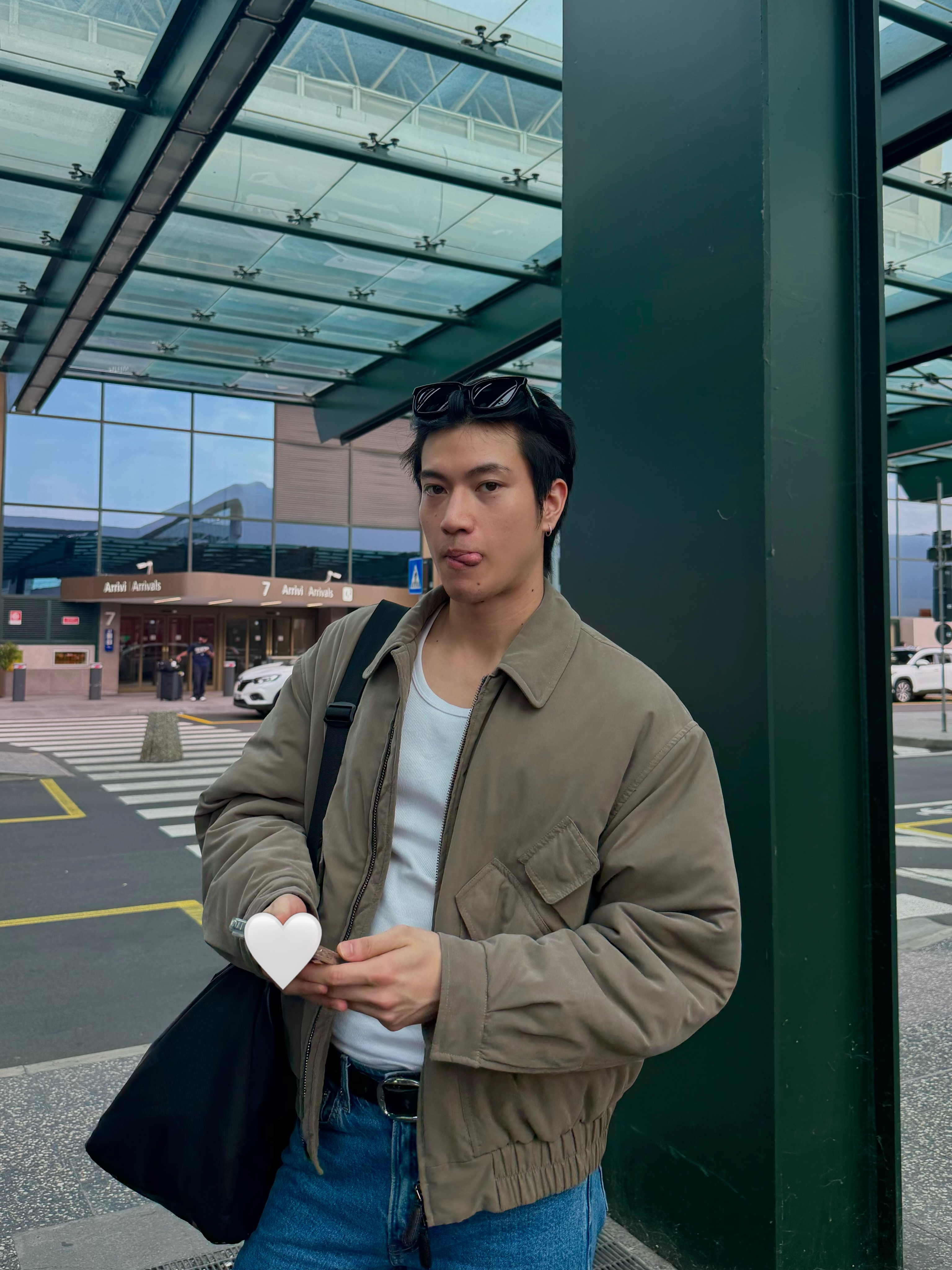 อิน - จักราสินธุ์ อัศวธนะชัย
