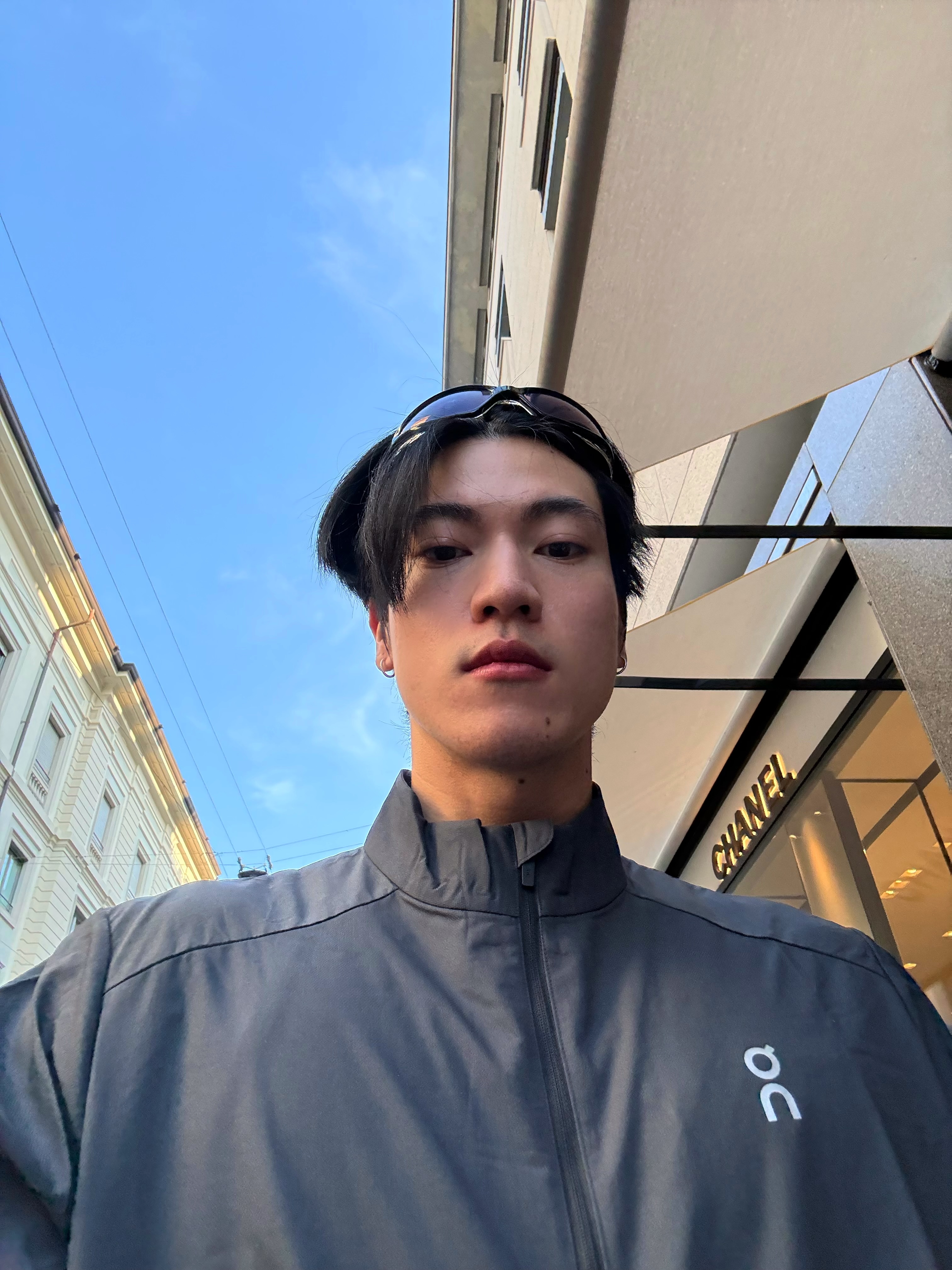 อิน - จักราสินธุ์ อัศวธนะชัย