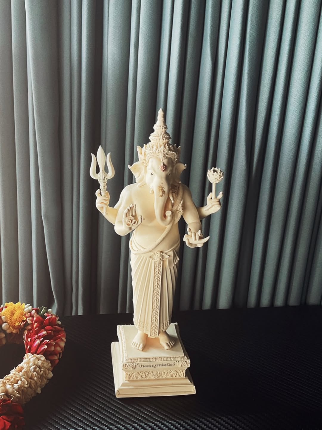 กองทัพ พีค