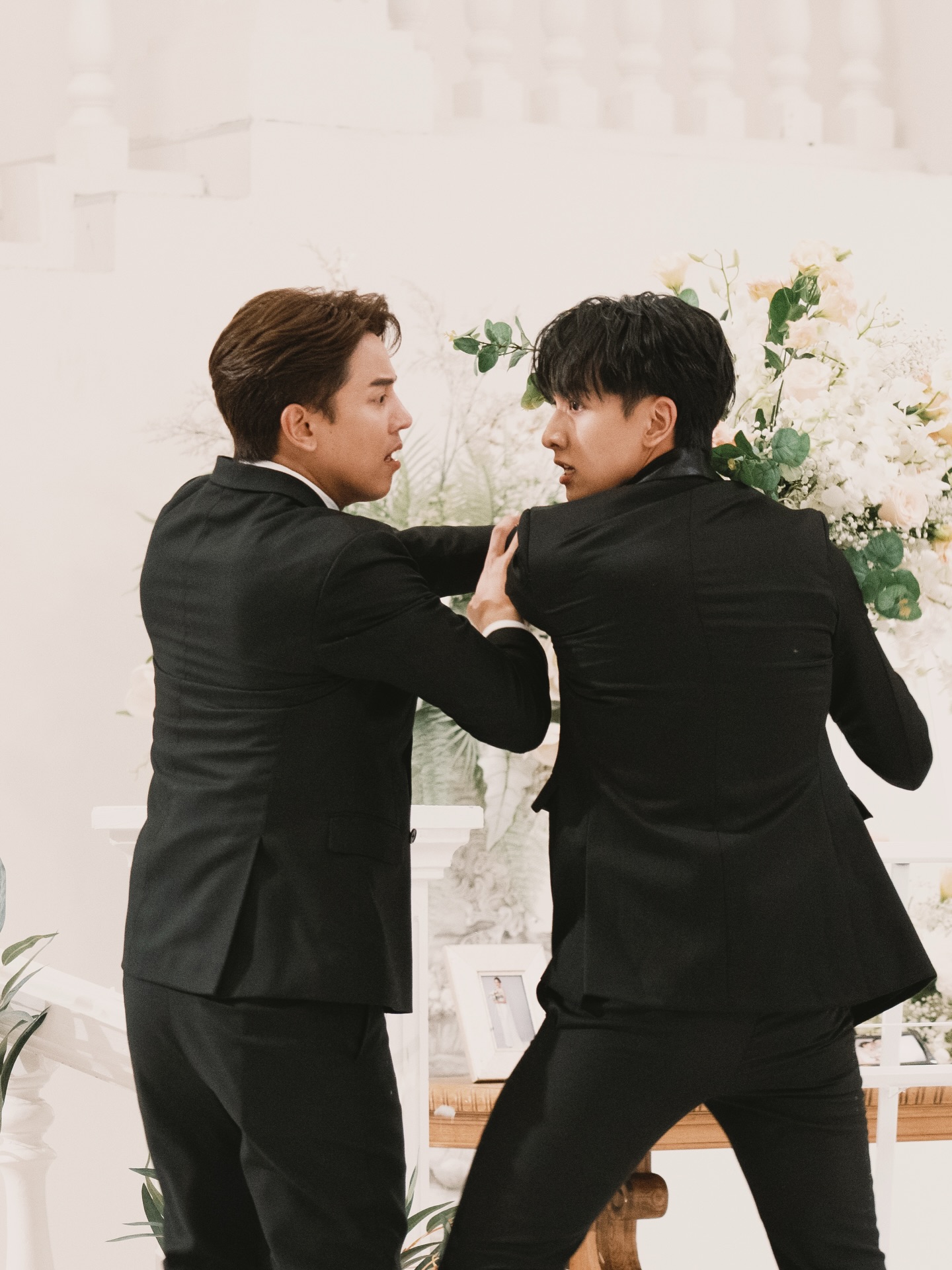 กองทัพ พีค