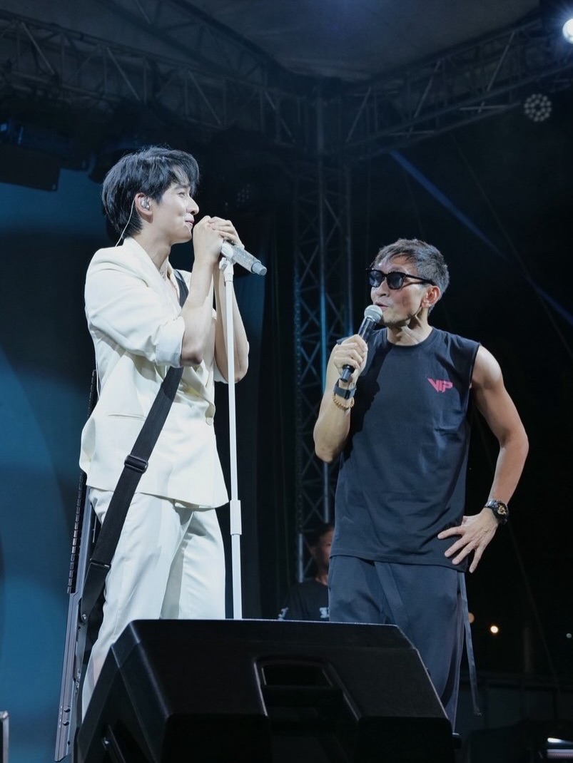 กองทัพ พีค