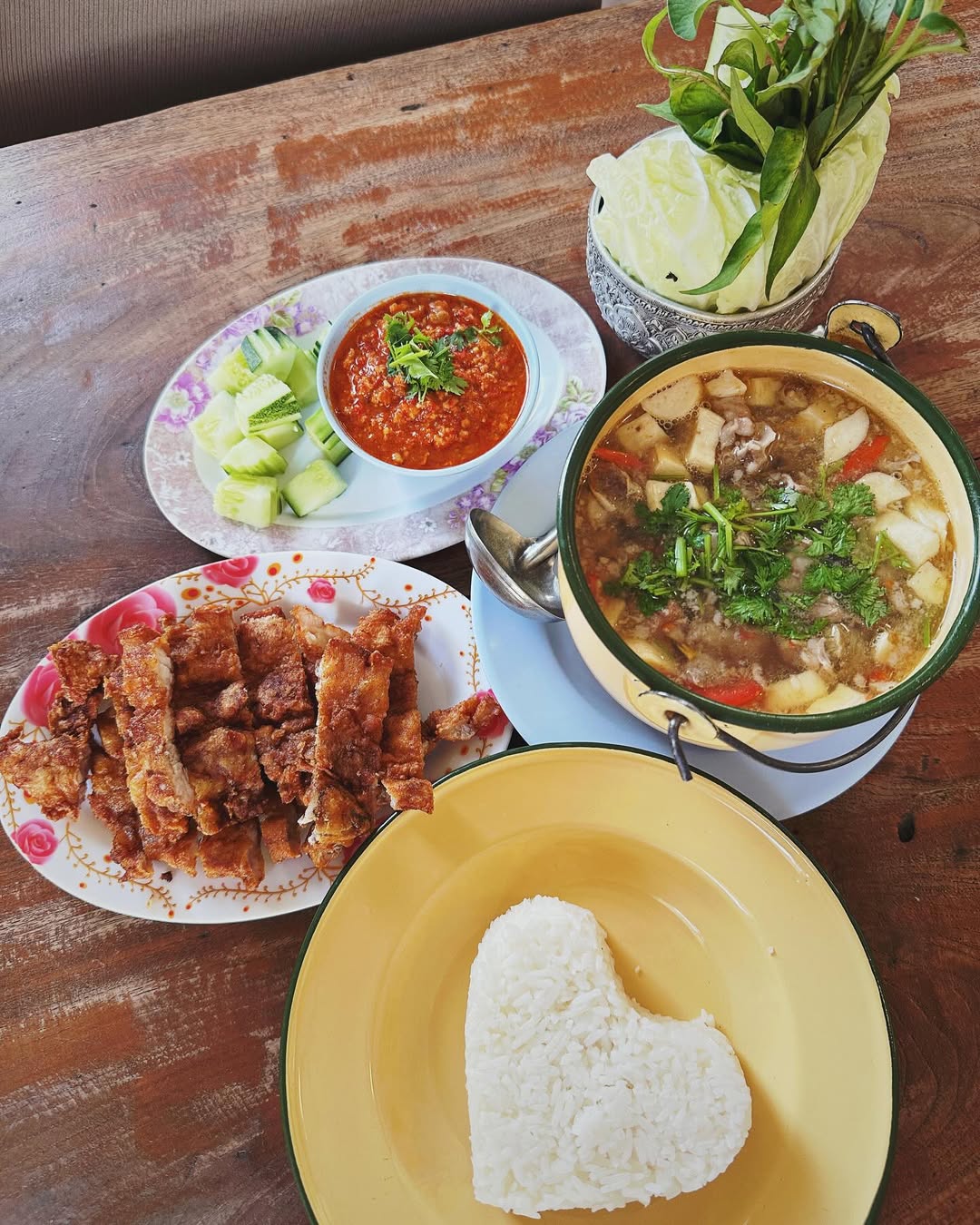 จ๋า - ยศสินี ณ นคร