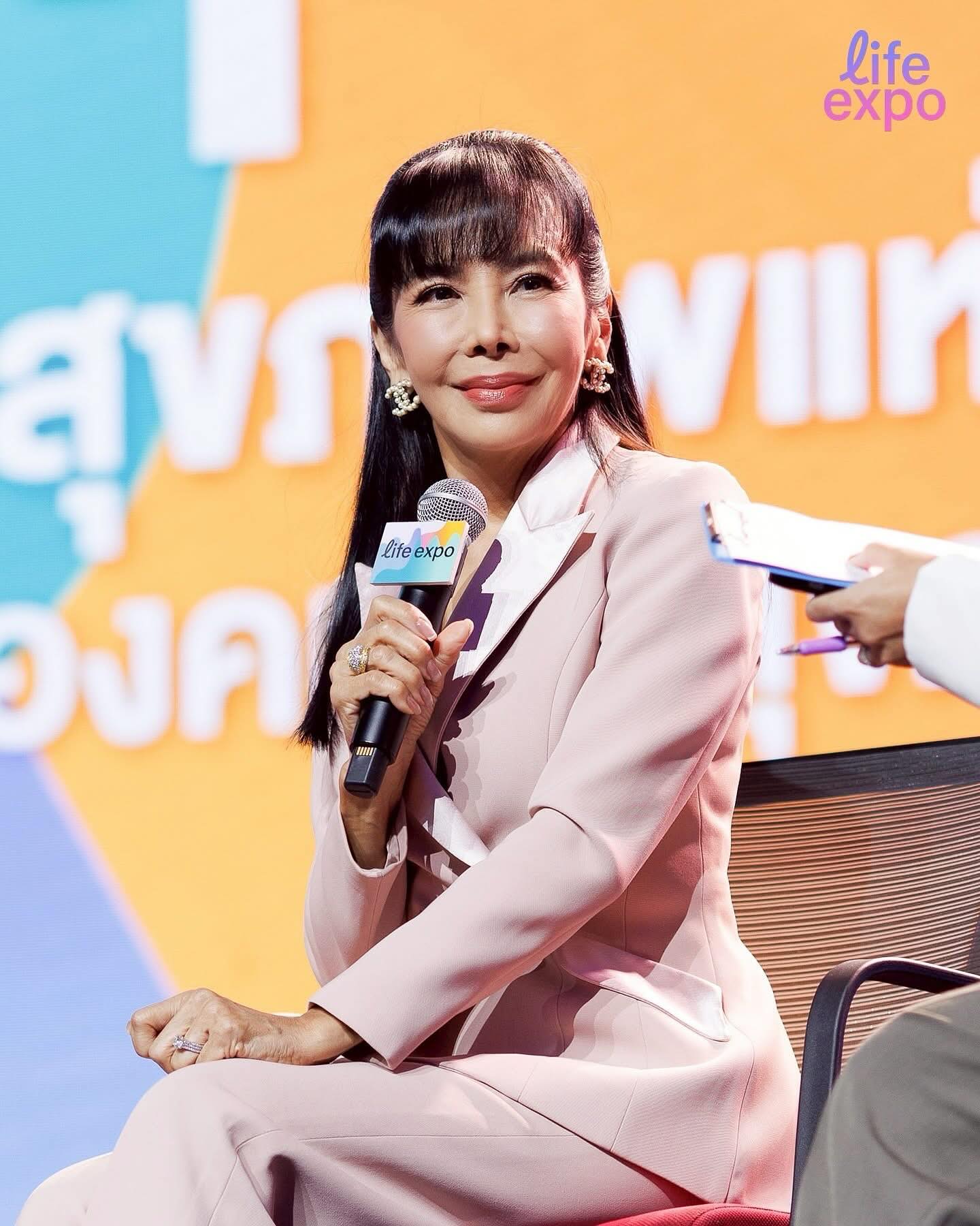 จ๋า - ยศสินี ณ นคร