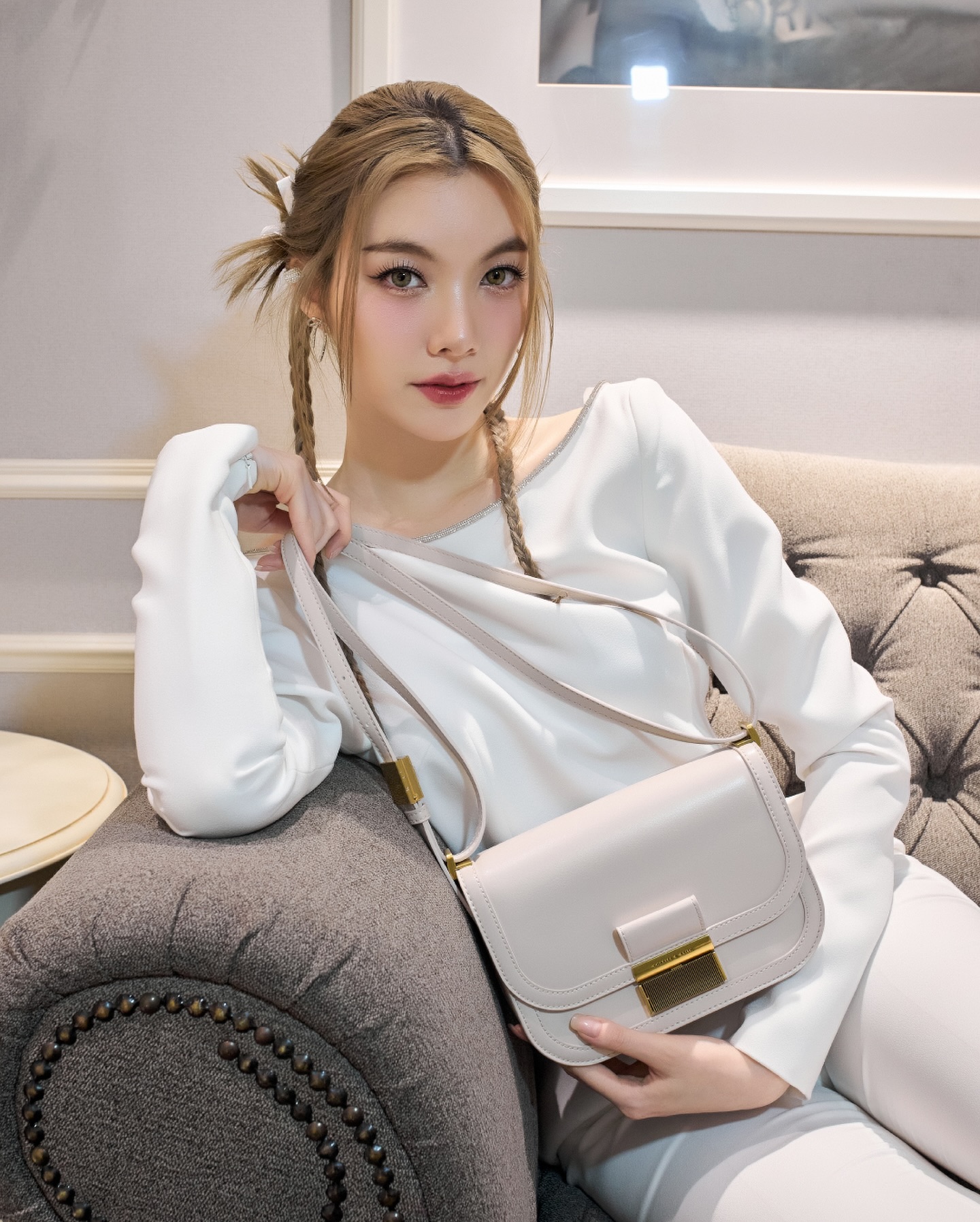 ออม - กรณ์นภัส เศรษฐรัตนพงศ์