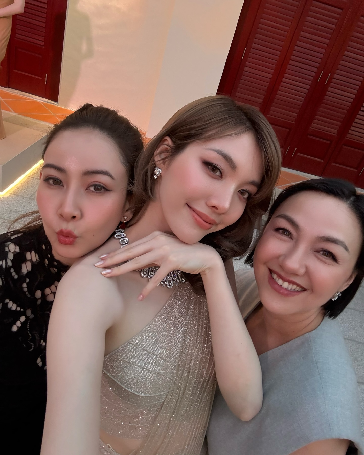 ออม - กรณ์นภัส เศรษฐรัตนพงศ์