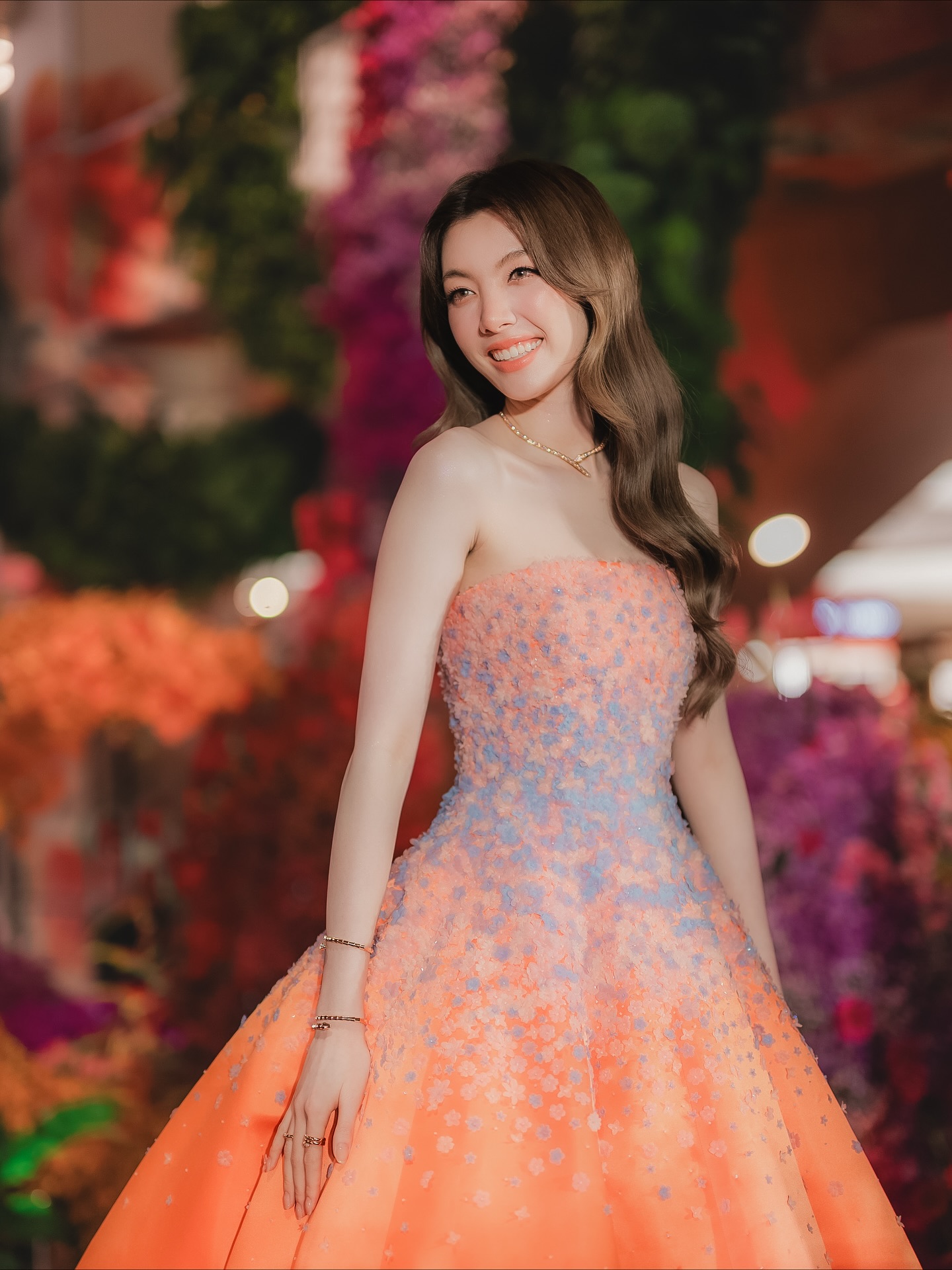 ออม - กรณ์นภัส เศรษฐรัตนพงศ์