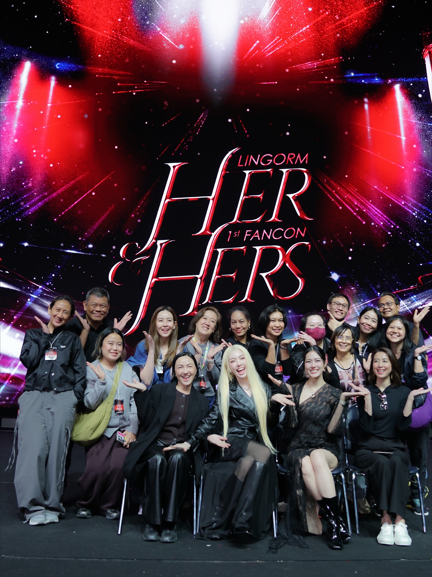 ออม - กรณ์นภัส เศรษฐรัตนพงศ์