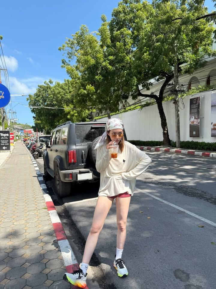 ออม - กรณ์นภัส เศรษฐรัตนพงศ์