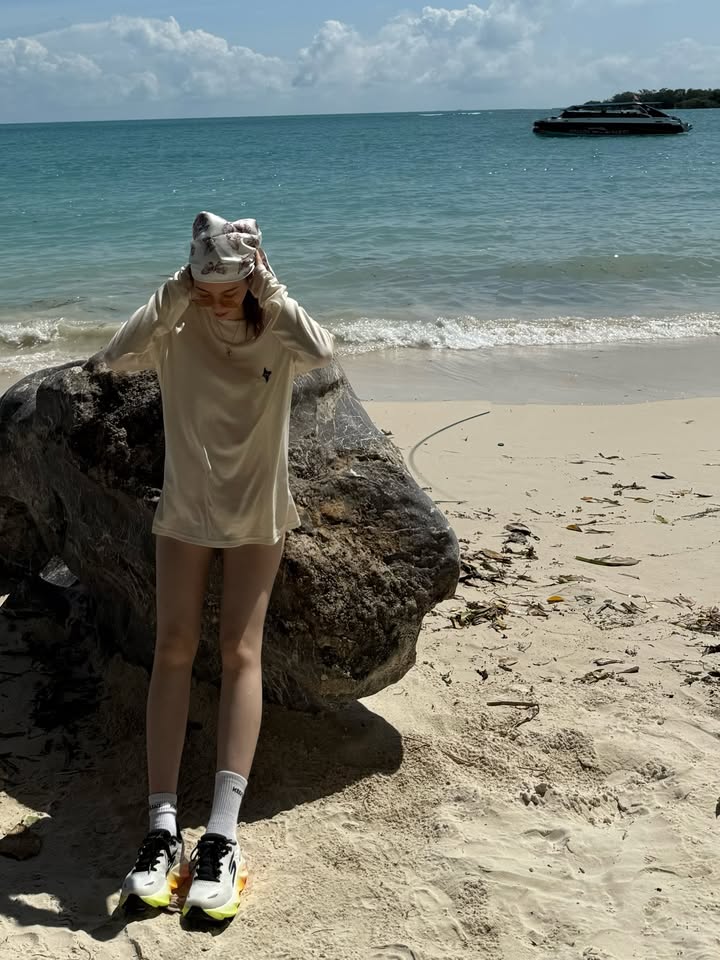 ออม - กรณ์นภัส เศรษฐรัตนพงศ์