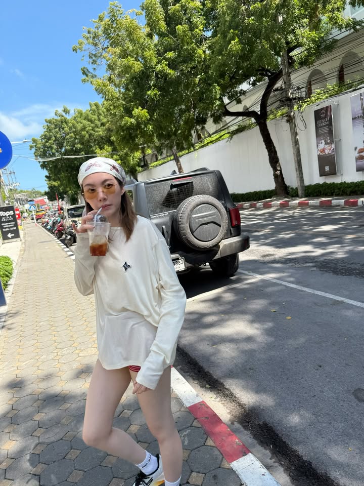 ออม - กรณ์นภัส เศรษฐรัตนพงศ์