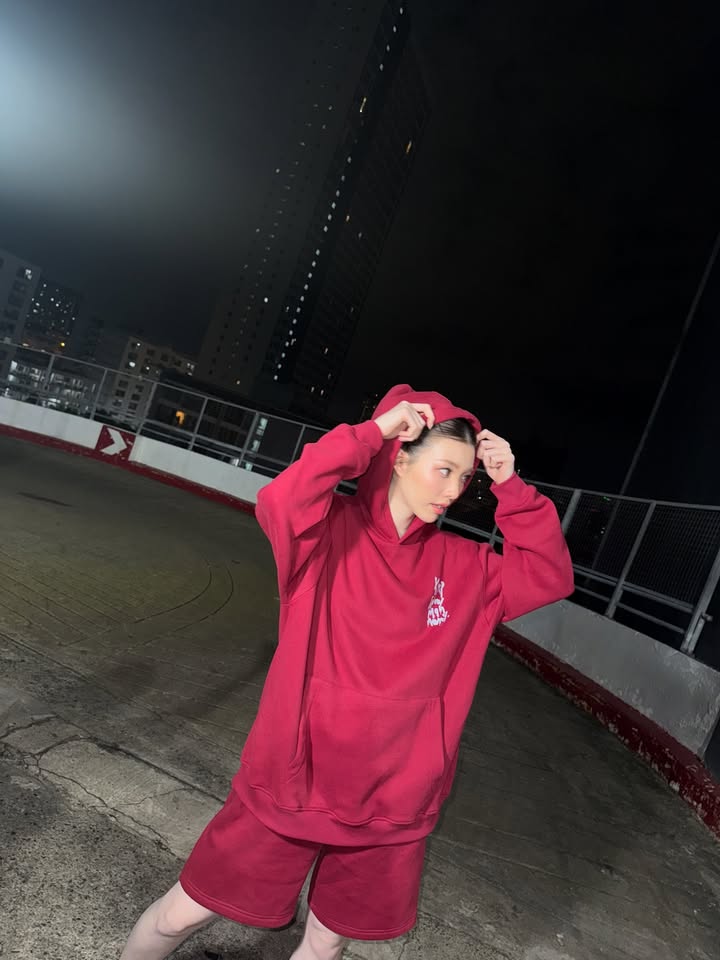 ออม - กรณ์นภัส เศรษฐรัตนพงศ์