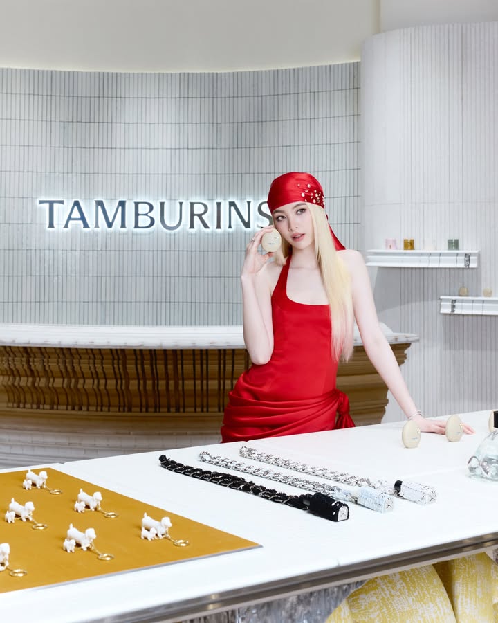 ออม - กรณ์นภัส เศรษฐรัตนพงศ์